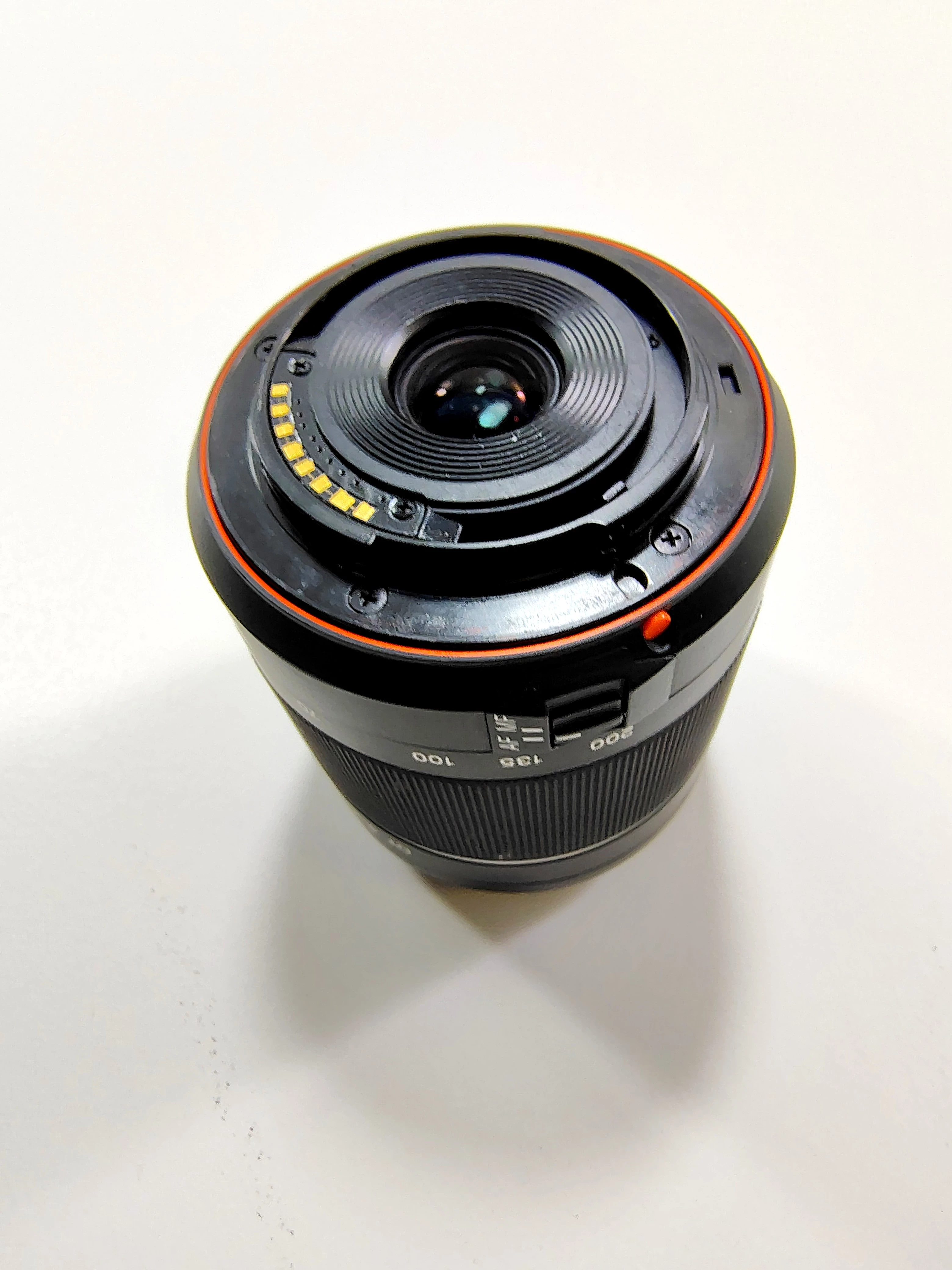 obiektyw-sony-a-dt-55-200-mm-f4-56-sam-kod-producenta-sal552002