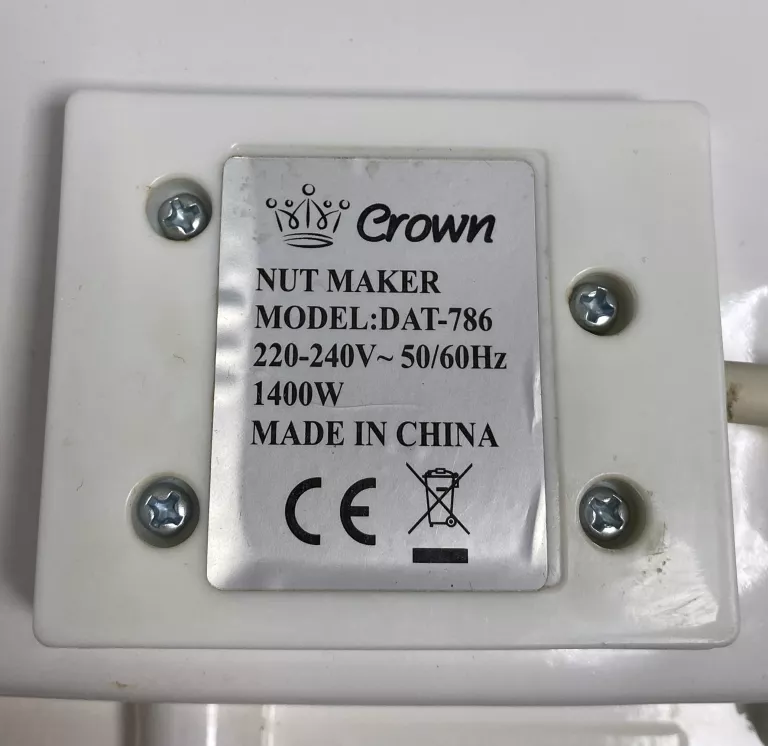 urzadzenie-do-wypieku-orzeszkow-crown-dat-786-model-opiekacz-do-orzeszkow-forma-na-24-orzeszki