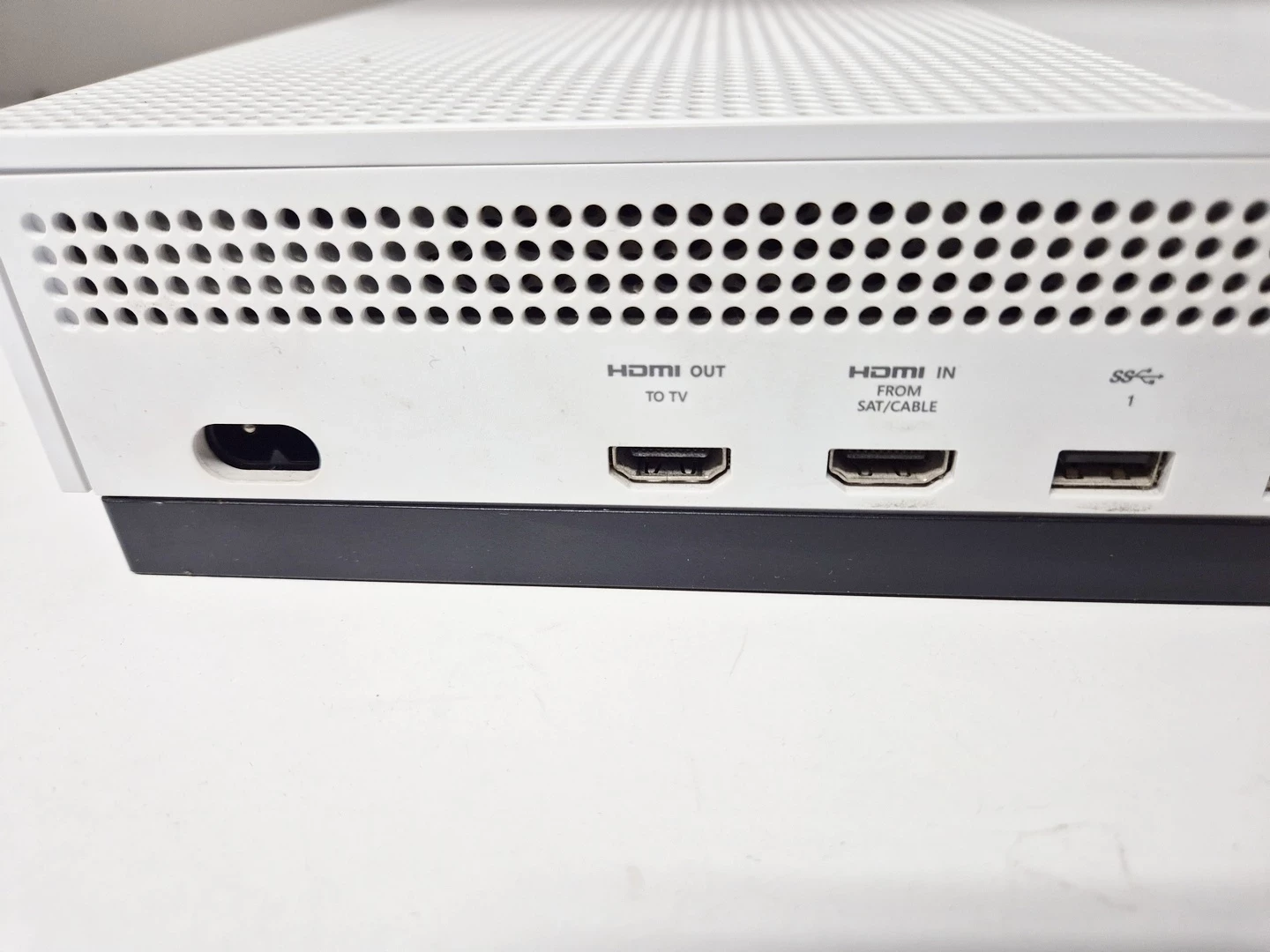 konsola-xbox-one-s-1-tb-all-digital-edition-m1681-kod-producenta-54678