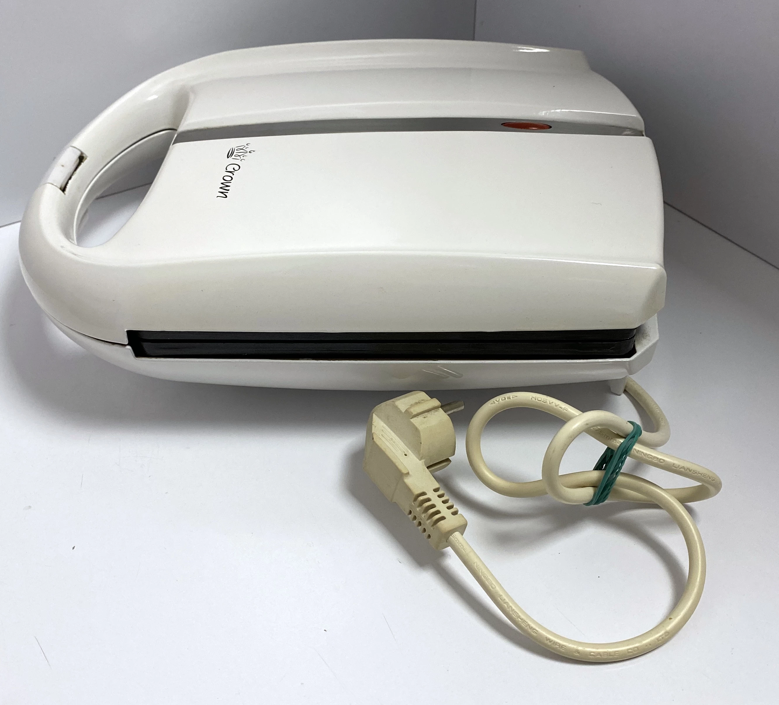 urzadzenie-do-wypieku-orzeszkow-crown-dat-786-moc-160000