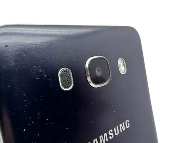 telefon-samsung-galaxy-j7-2016-16gb-pekniety-ekran-stan-11323-2