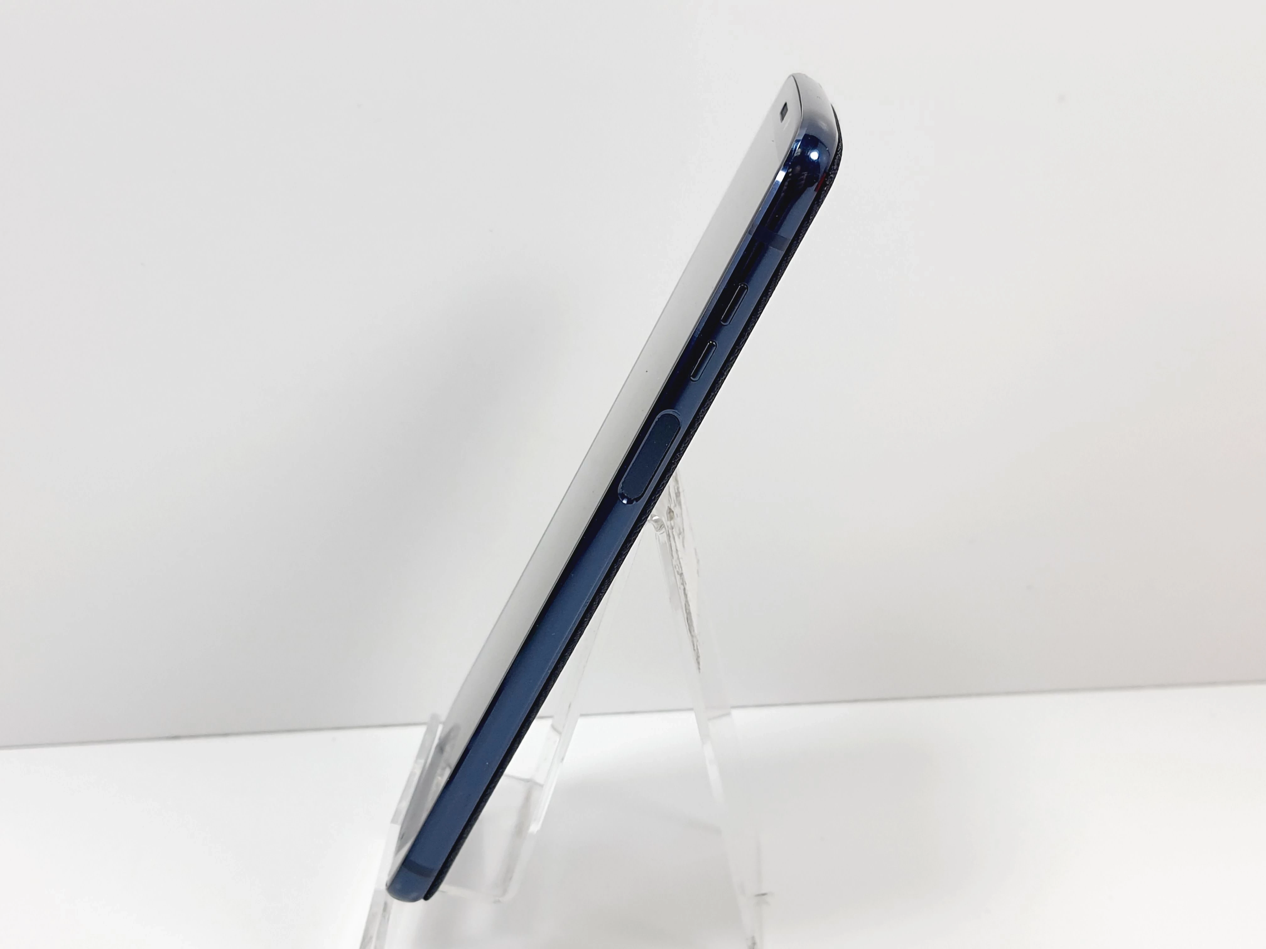 telefon-motorola-moto-z3-play-464-gb-stan-11323-2