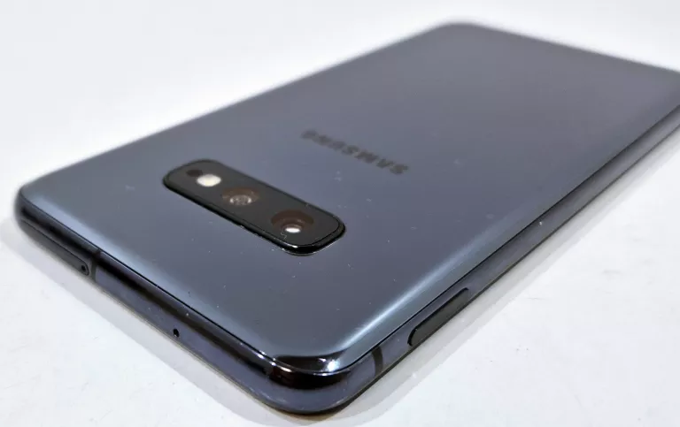 telefon-samsung-galaxy-s10e-6128gb-kod-producenta-sm-g970fzkdxeo