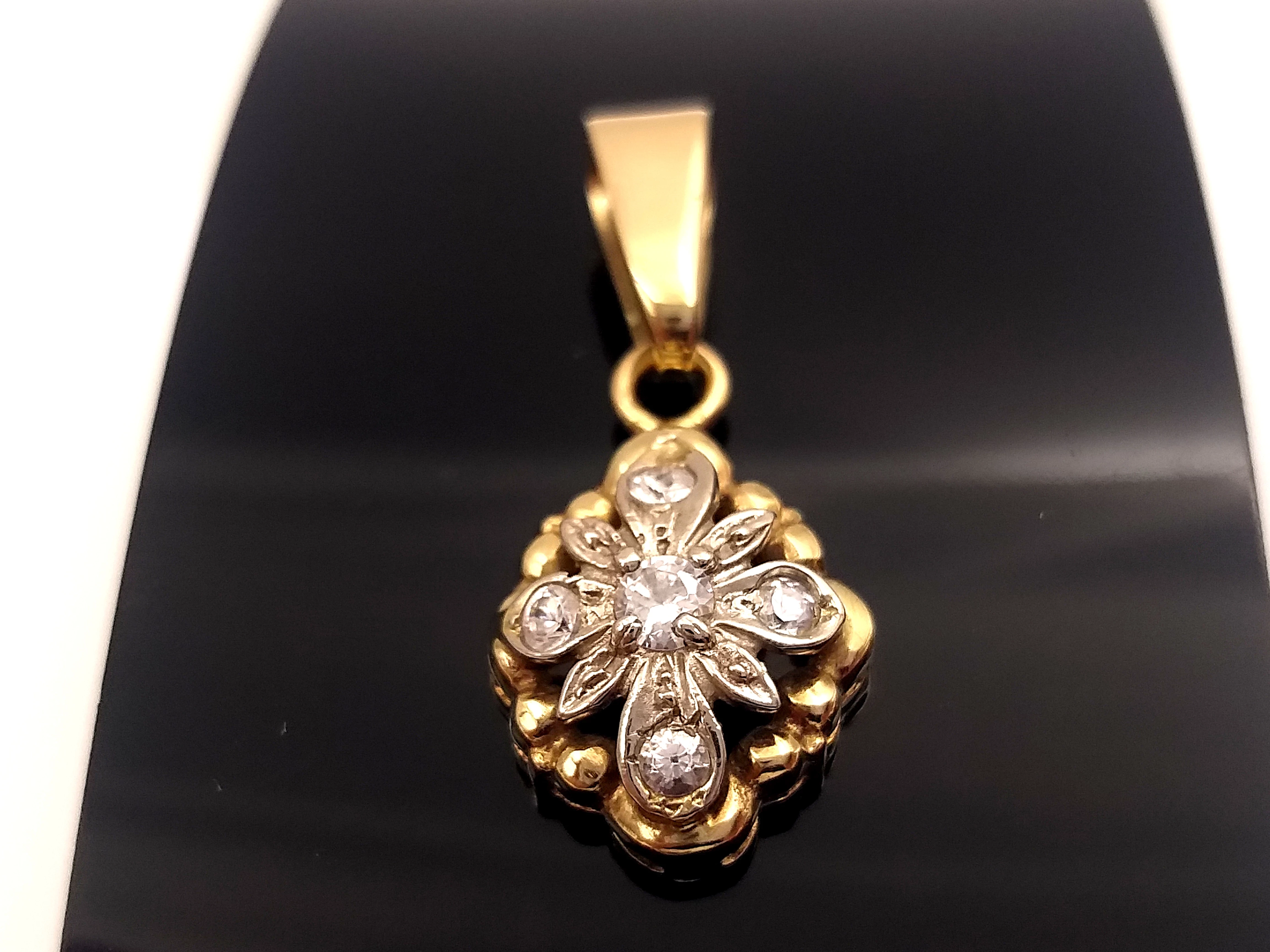 zlota-zawieszka-z-cyrkoniami-333-198-g-material-15835-2