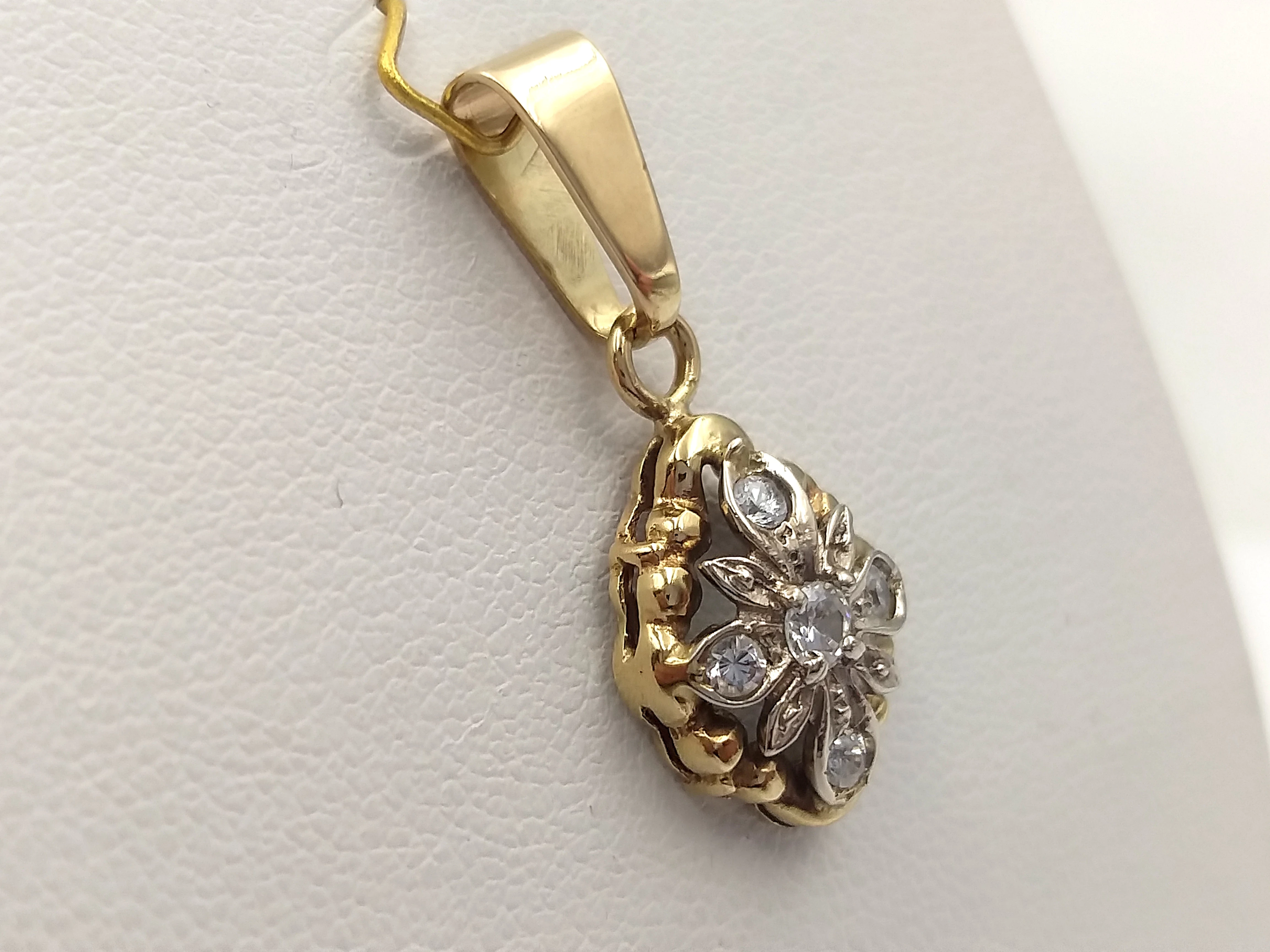 zlota-zawieszka-z-cyrkoniami-333-198-g-ean-gtin-6932308200049