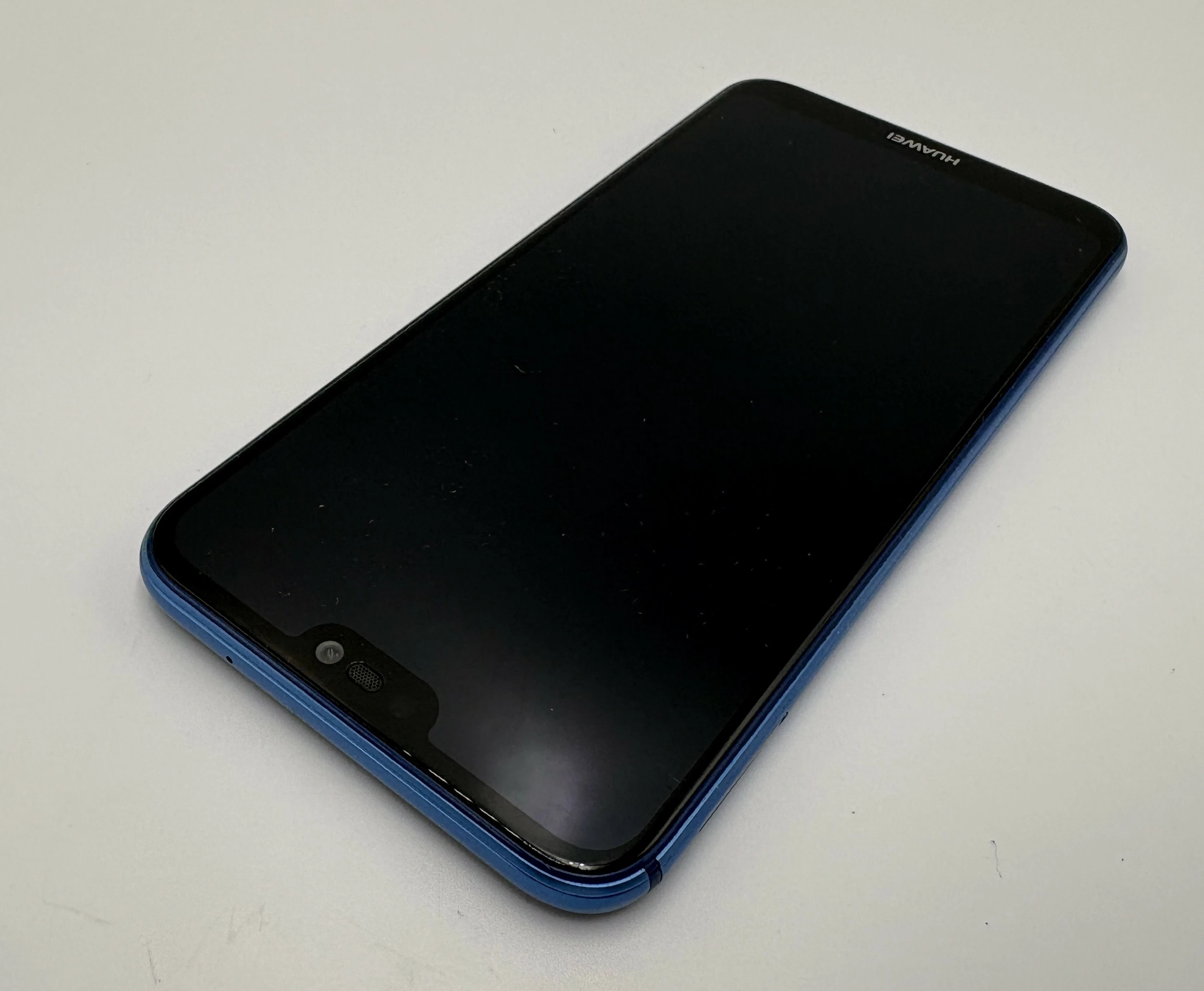 telefon-huawei-p20-lite-464-gb-niebieski-przekatna-ekranu-584