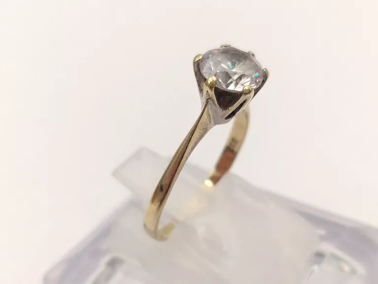 zloty-pierscionek-z-cyrkonia-333-197-g-r-16-ean-gtin-5903772009019