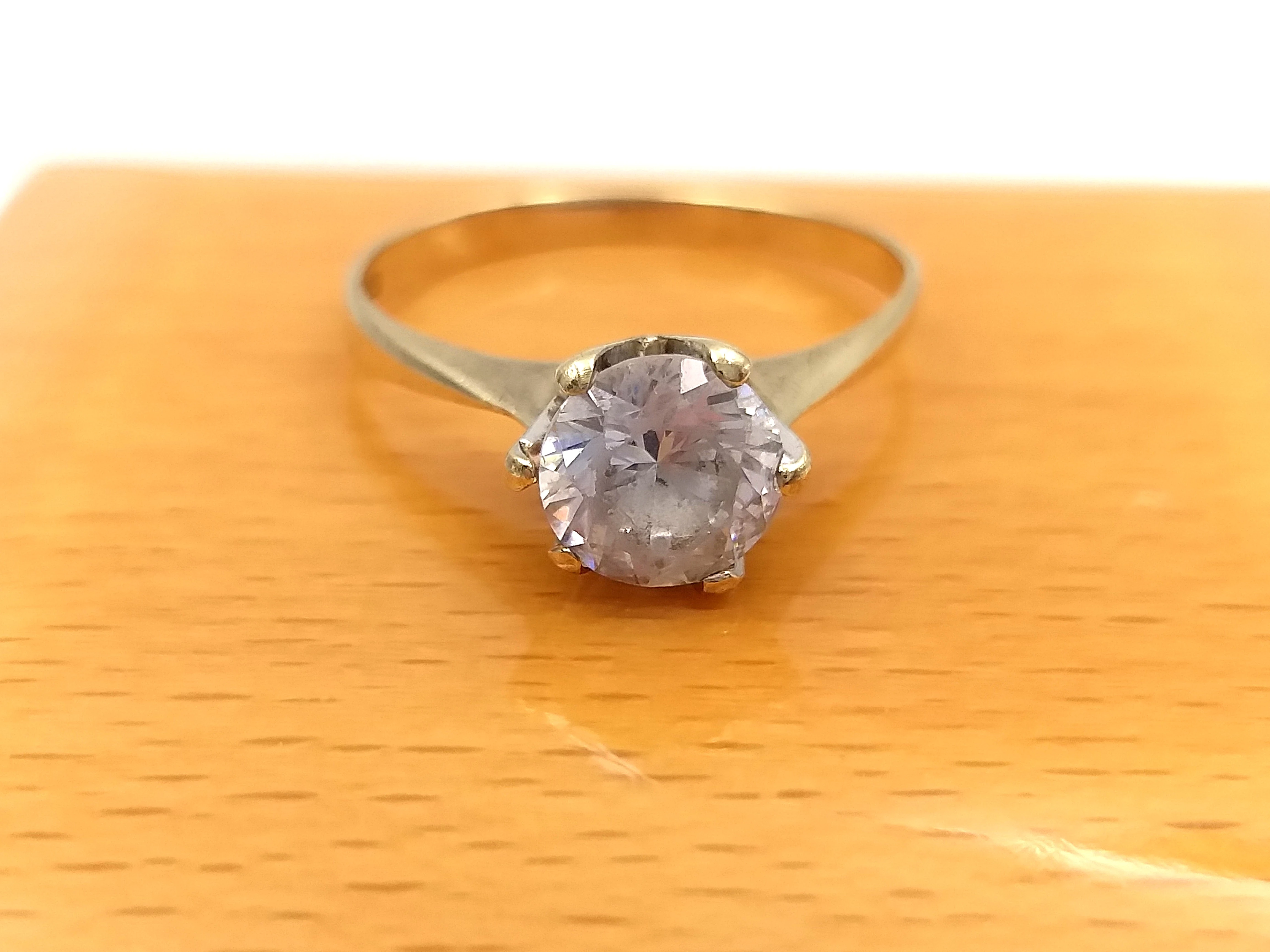 zloty-pierscionek-z-cyrkonia-333-197-g-r-16-rozmiarsrednica-wew-mm-372-16