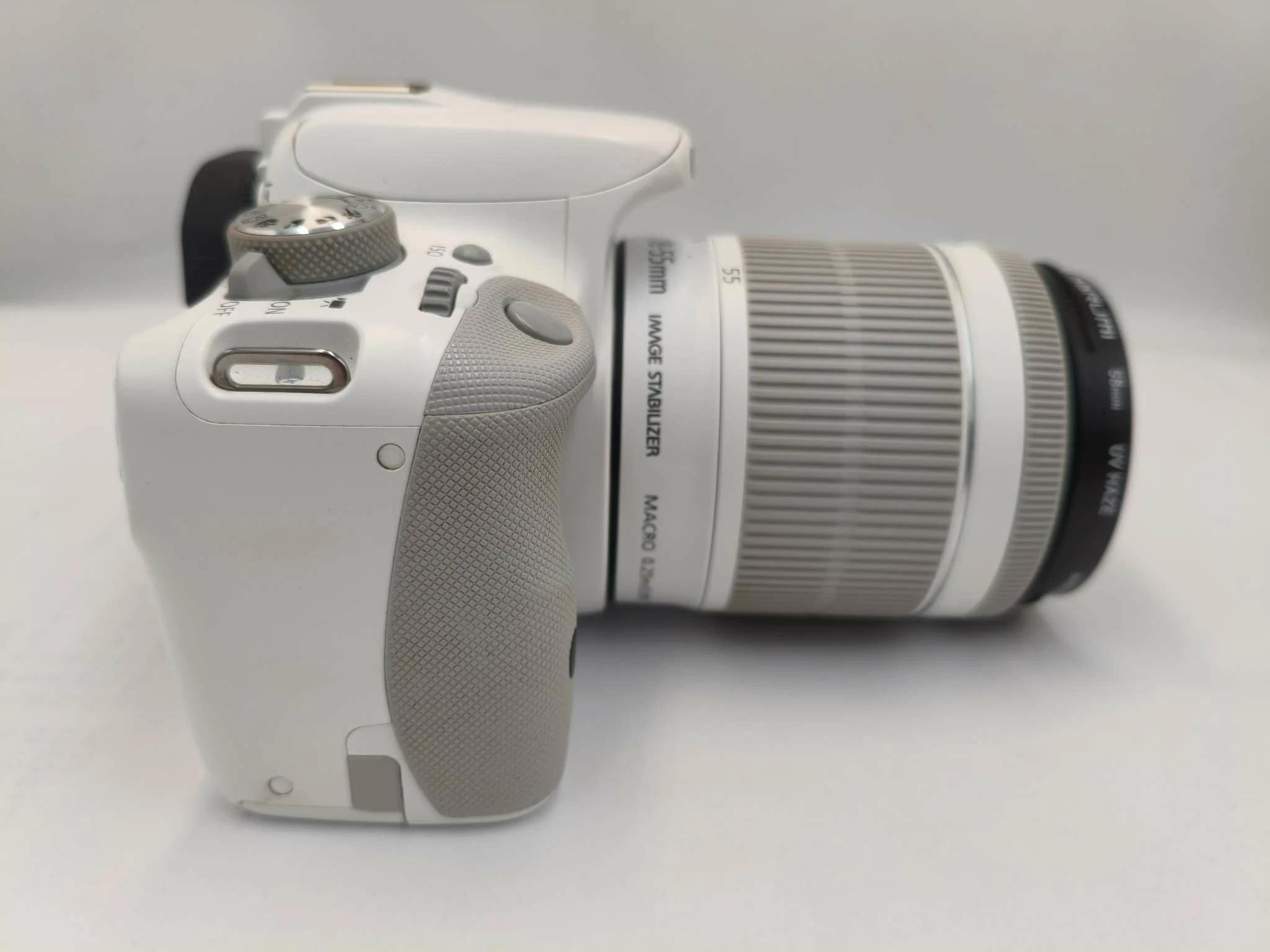 canon-eos100d-bialy-obiektyw-canon-18-552xbateriasd-16gbladowarka-kod-producenta-9124b018aa