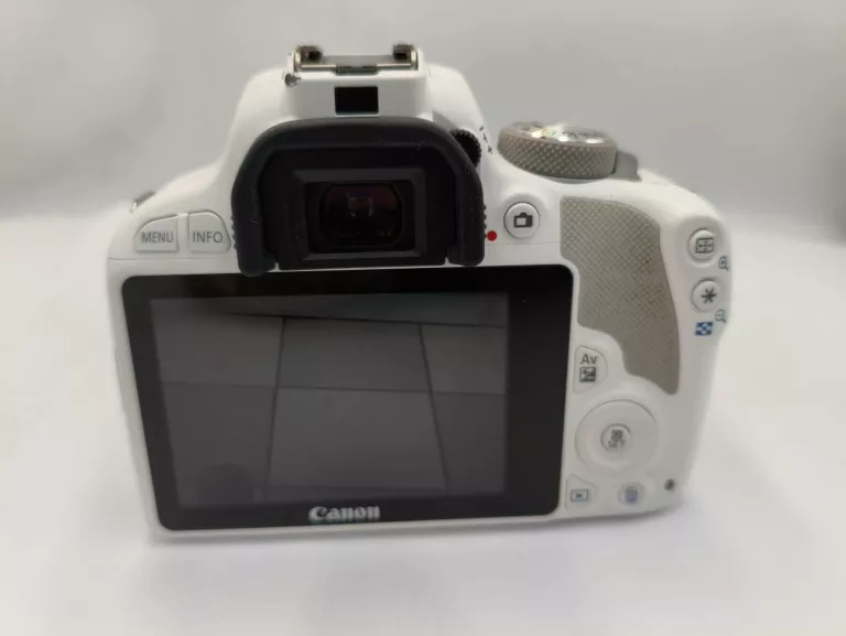 canon-eos100d-bialy-obiektyw-canon-18-552xbateriasd-16gbladowarka-rozdzielczosc-1850