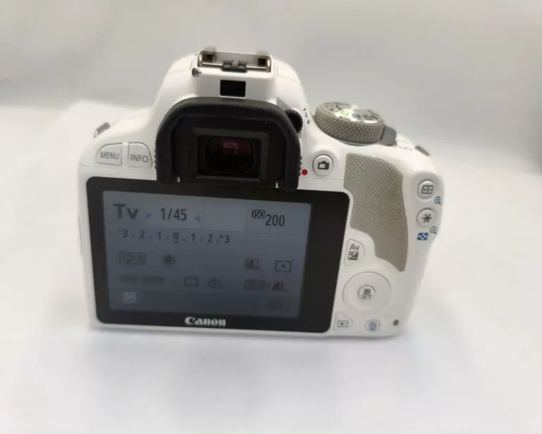 canon-eos100d-bialy-obiektyw-canon-18-552xbateriasd-16gbladowarka-ean-gtin-8714574622675