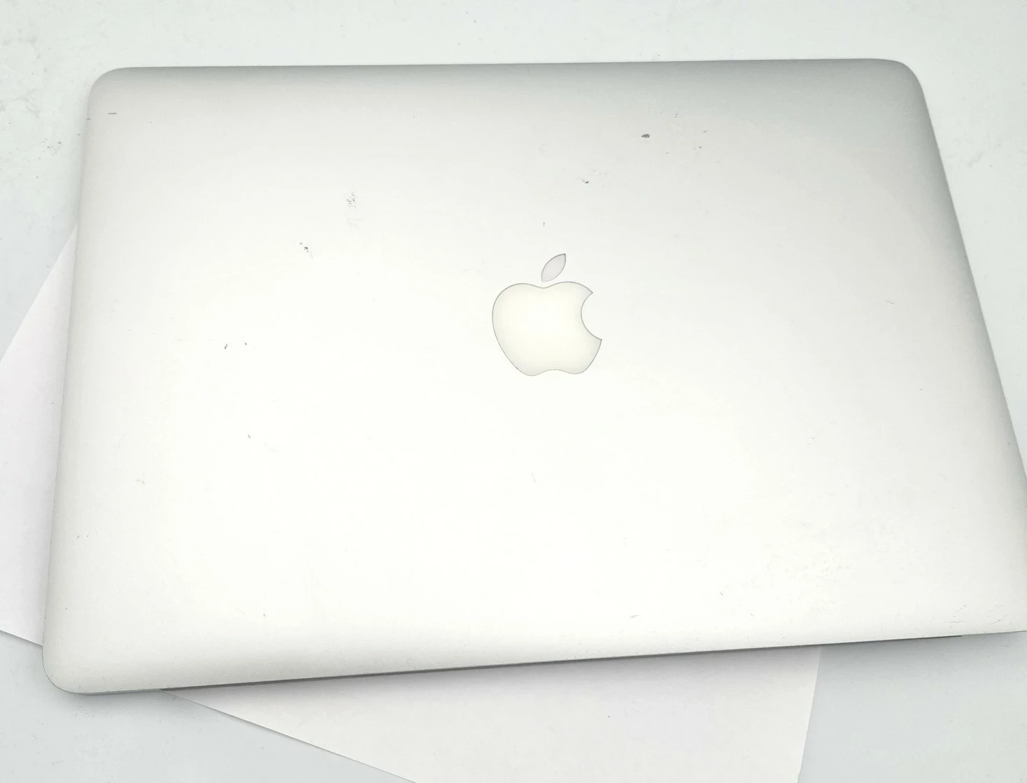 laptop-macbook-air-13-inch-2017-przekatna-ekranu-1300