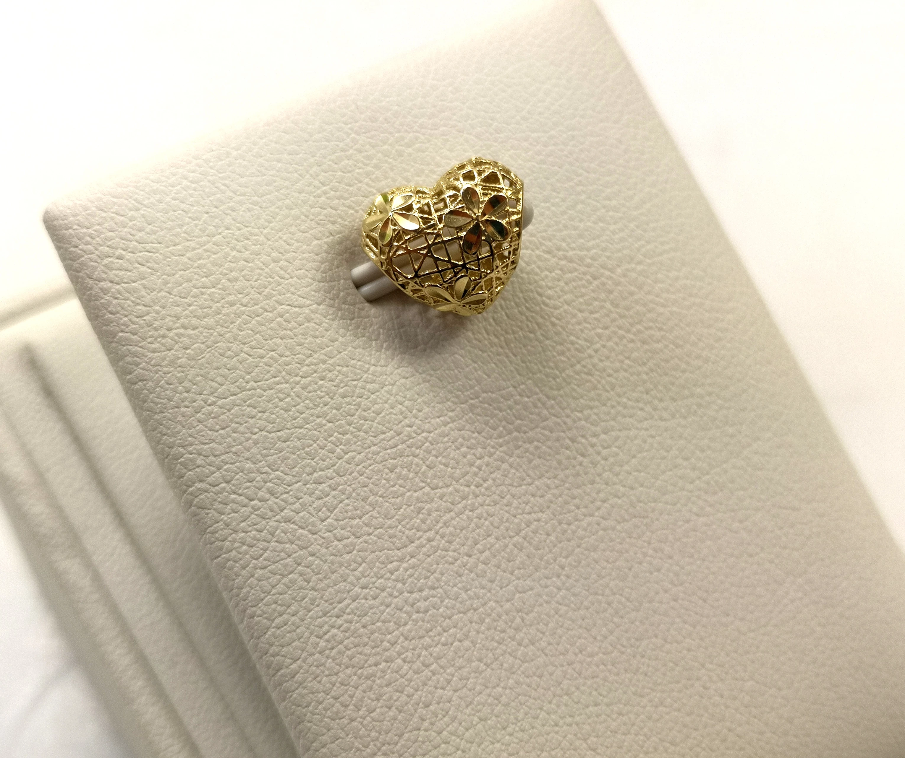 zlota-zawieszka-charms-serce-585-065g-kamien-17088-128