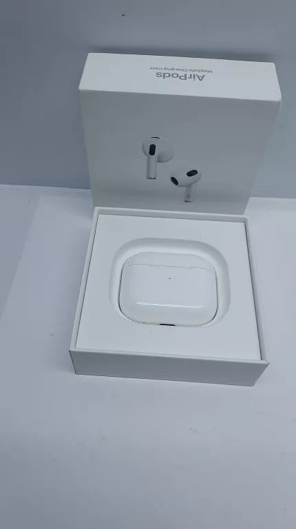 sluichawki-airpods-mke73zm-stan-11323-2