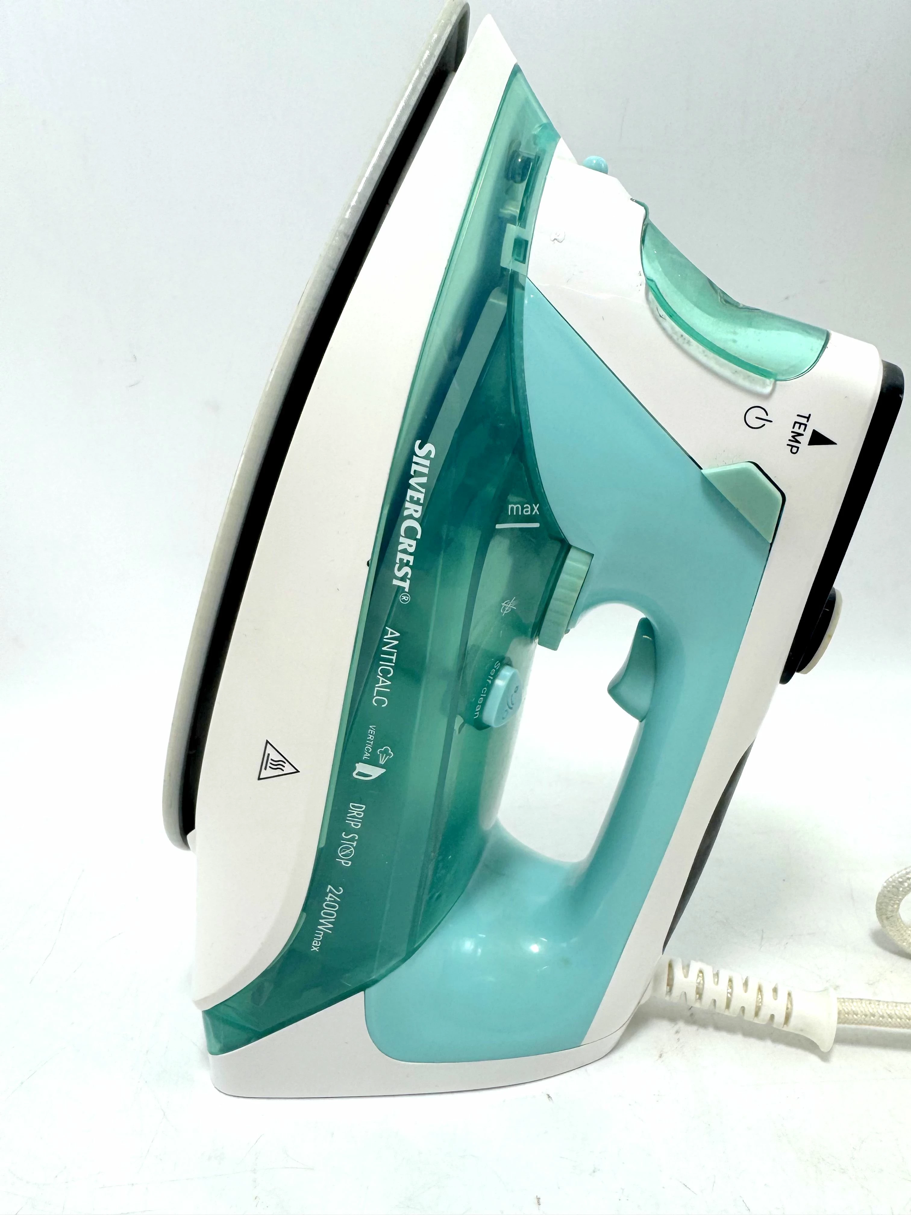 zelazko-parowe-silvercrest-sdb-2400-b3-zielono-biale-2400w-model-atlantic-sdb-2400-b3