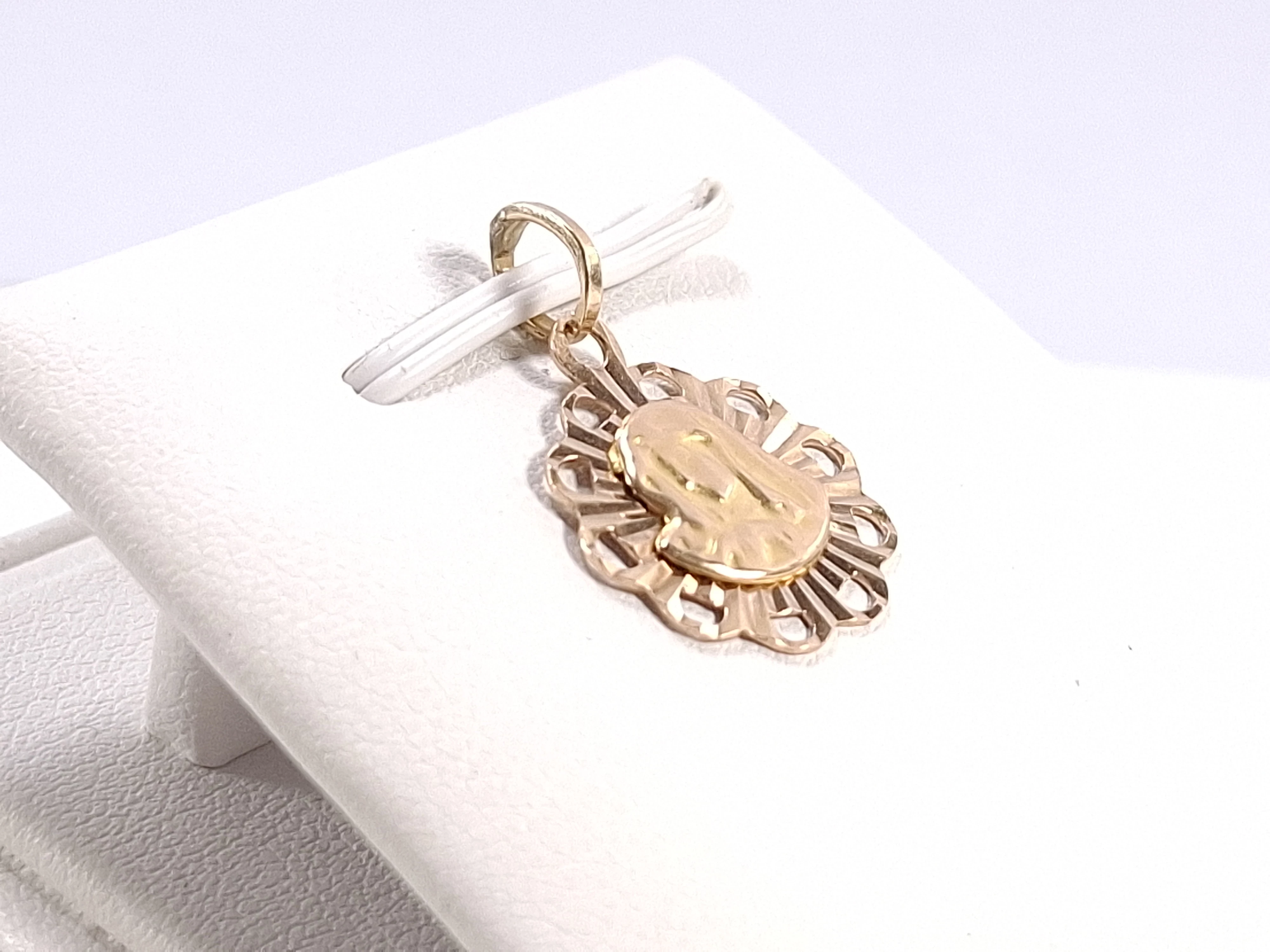 zlota-zawieszka-panienka-matka-p585-113g-16cm-rodzaj-2205-2