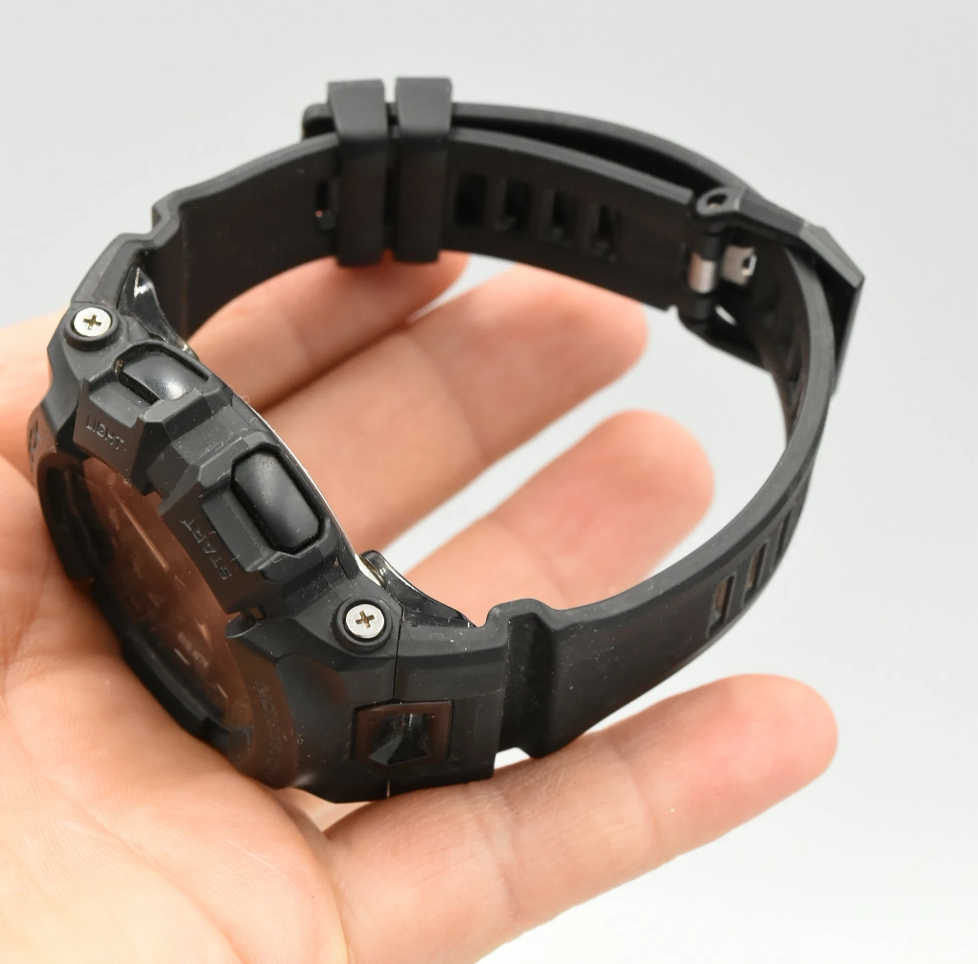 zegarek-meski-casio-g-shock-gba-900-1aer-g-squad-rodzaj-129220-1