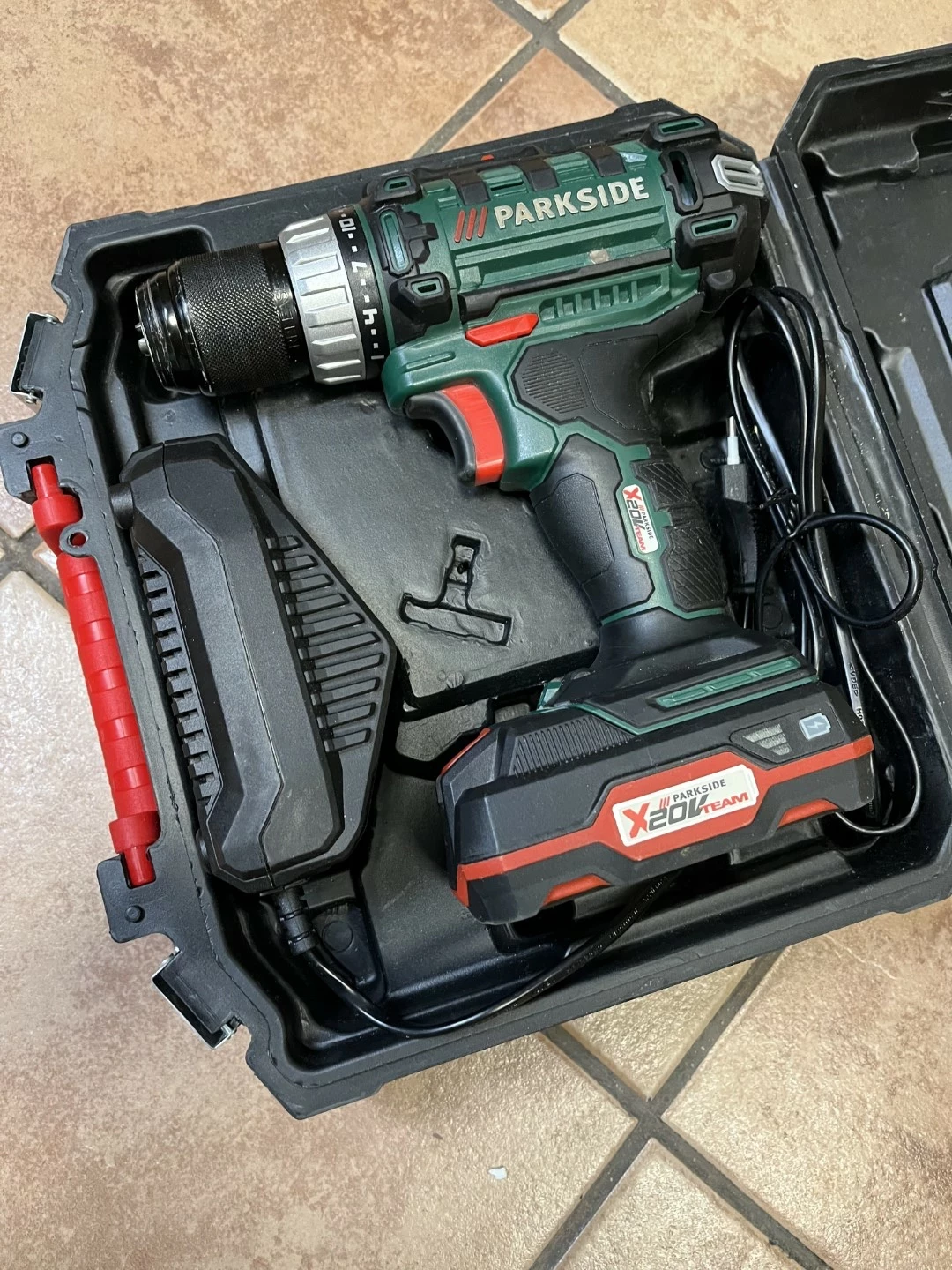 wkretarka-parkside-zasilanie-akumulatorowe-20-v-pabs-20-li-d4-glowna-9-walbrzych-sj