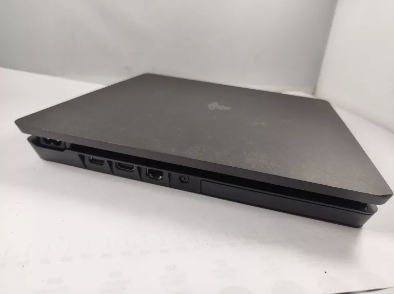 konsola-ps4-slim-1tb-3-gry-liczba-kontrolerow-w-zestawie-205994-257974