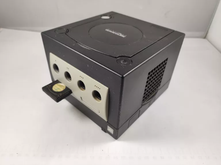 konsola-nintendo-game-cube-dol-001-pad-gra-zasilacz-kod-producenta-dol-001