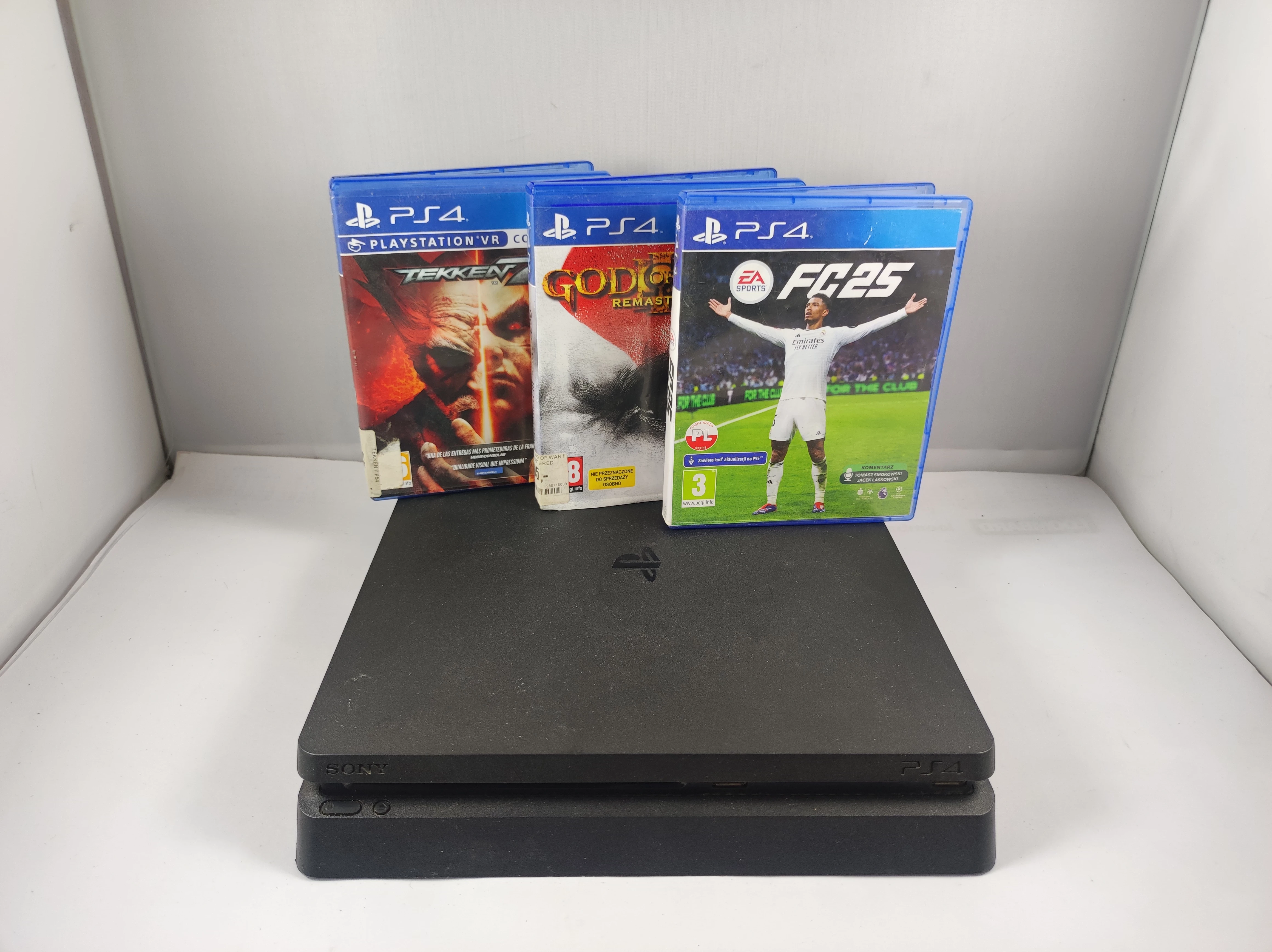 konsola-ps4-slim-1tb-3-gry-wielka-rzeznicka-1-srem-centrum