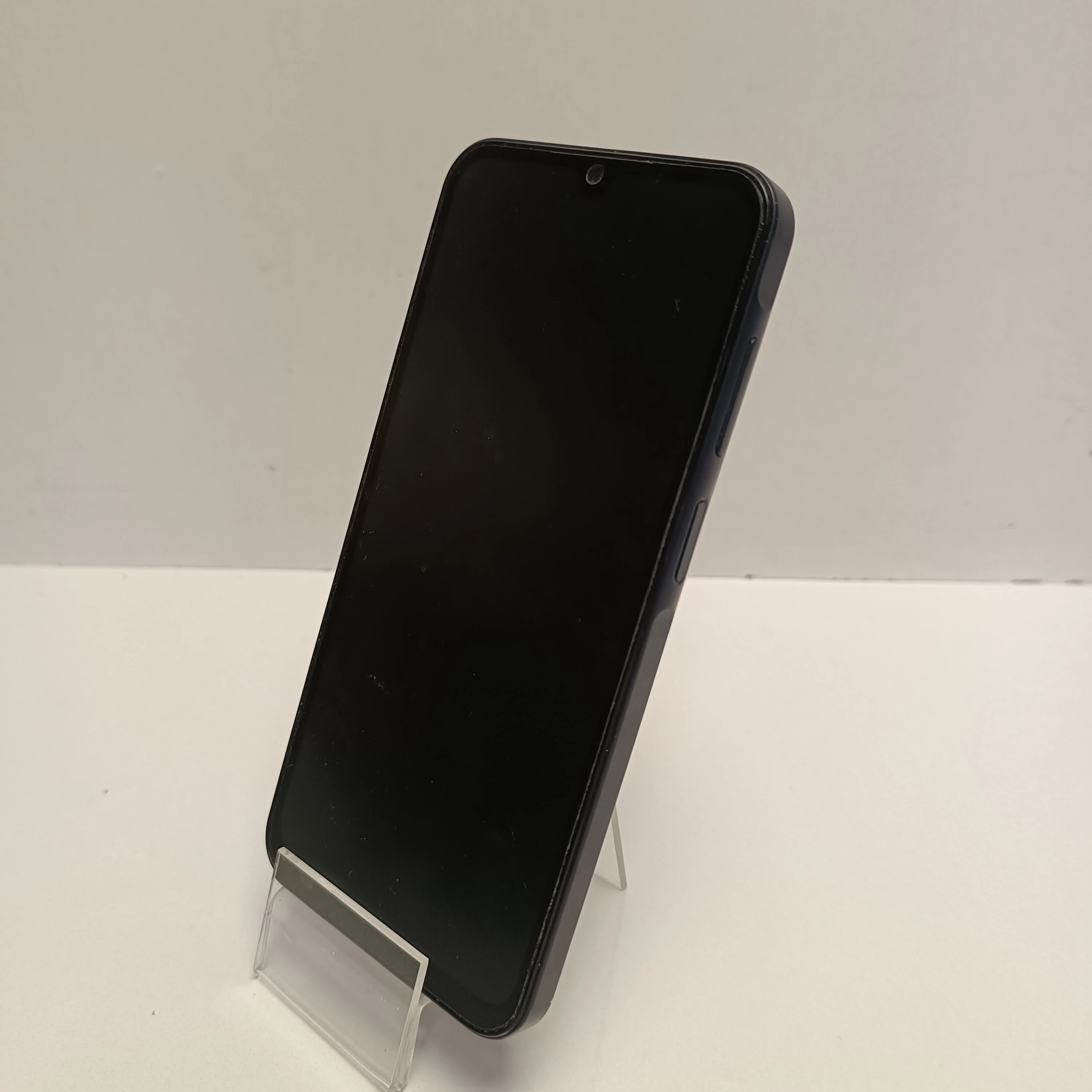 telefon-samsung-galaxy-a15-4128-gb-przekatna-ekranu-650