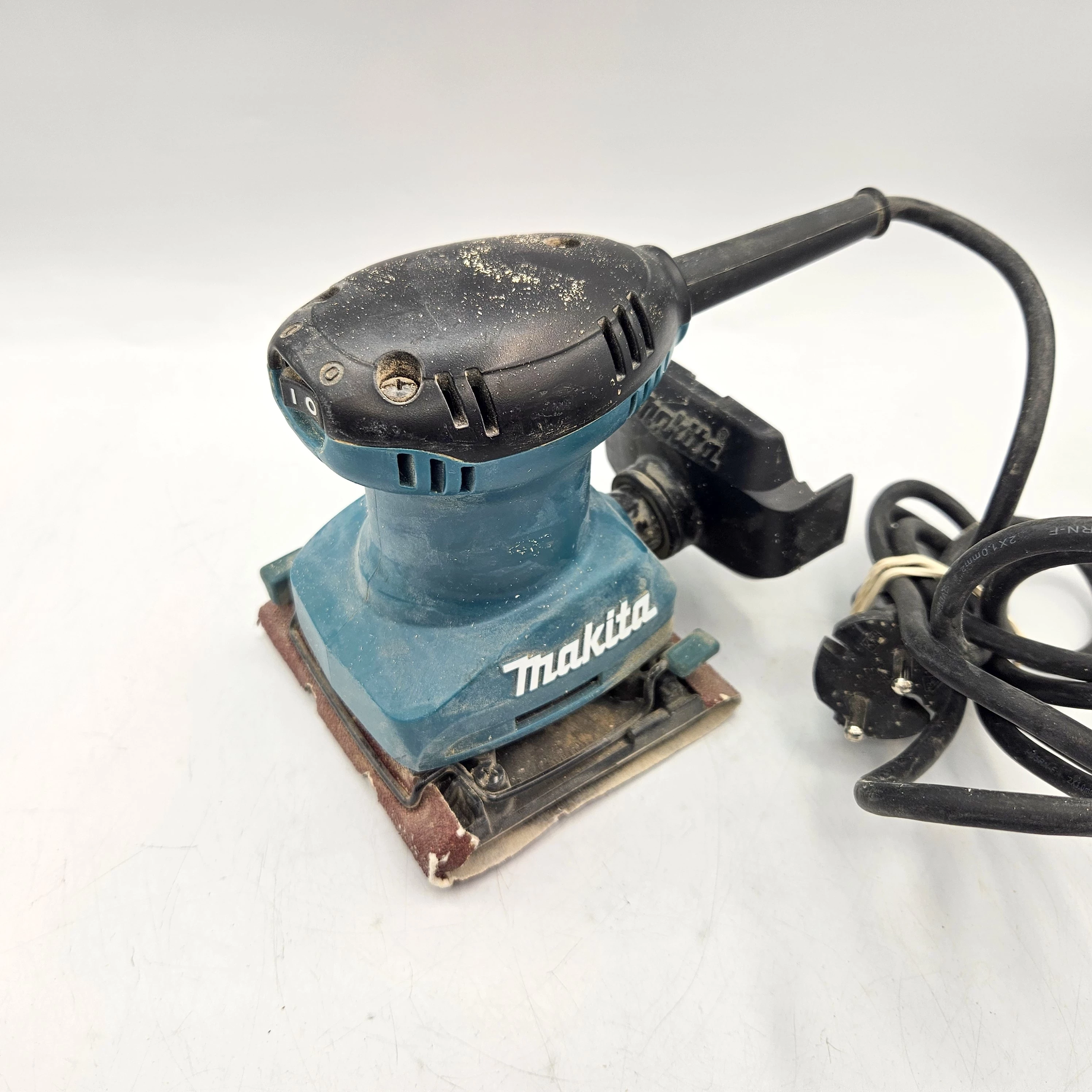 makita-szlifierka-oscylacyjna-180w-bo4557-ean-gtin-088381088909