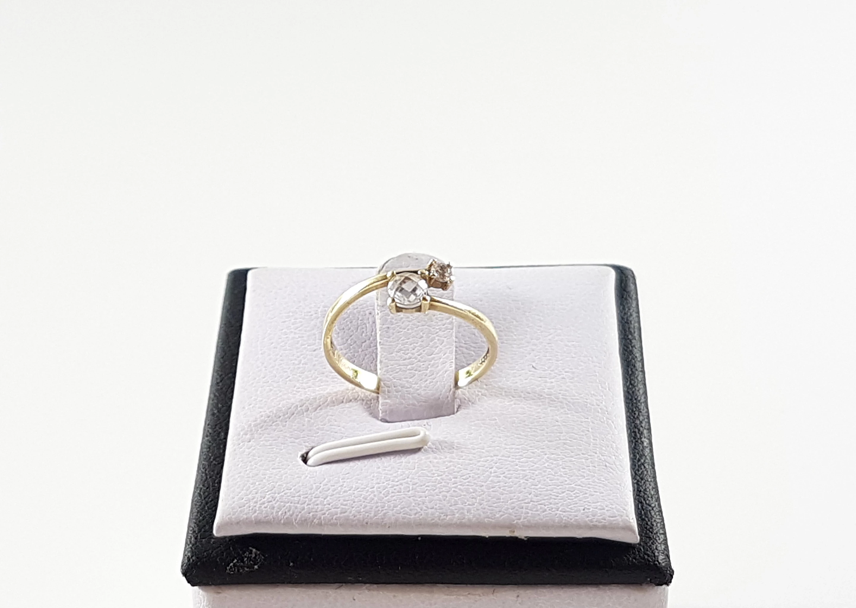 zloty-pierscionek-z-cyrkonia-333-121g-roz-12-rozmiarsrednica-wew-mm-372-12