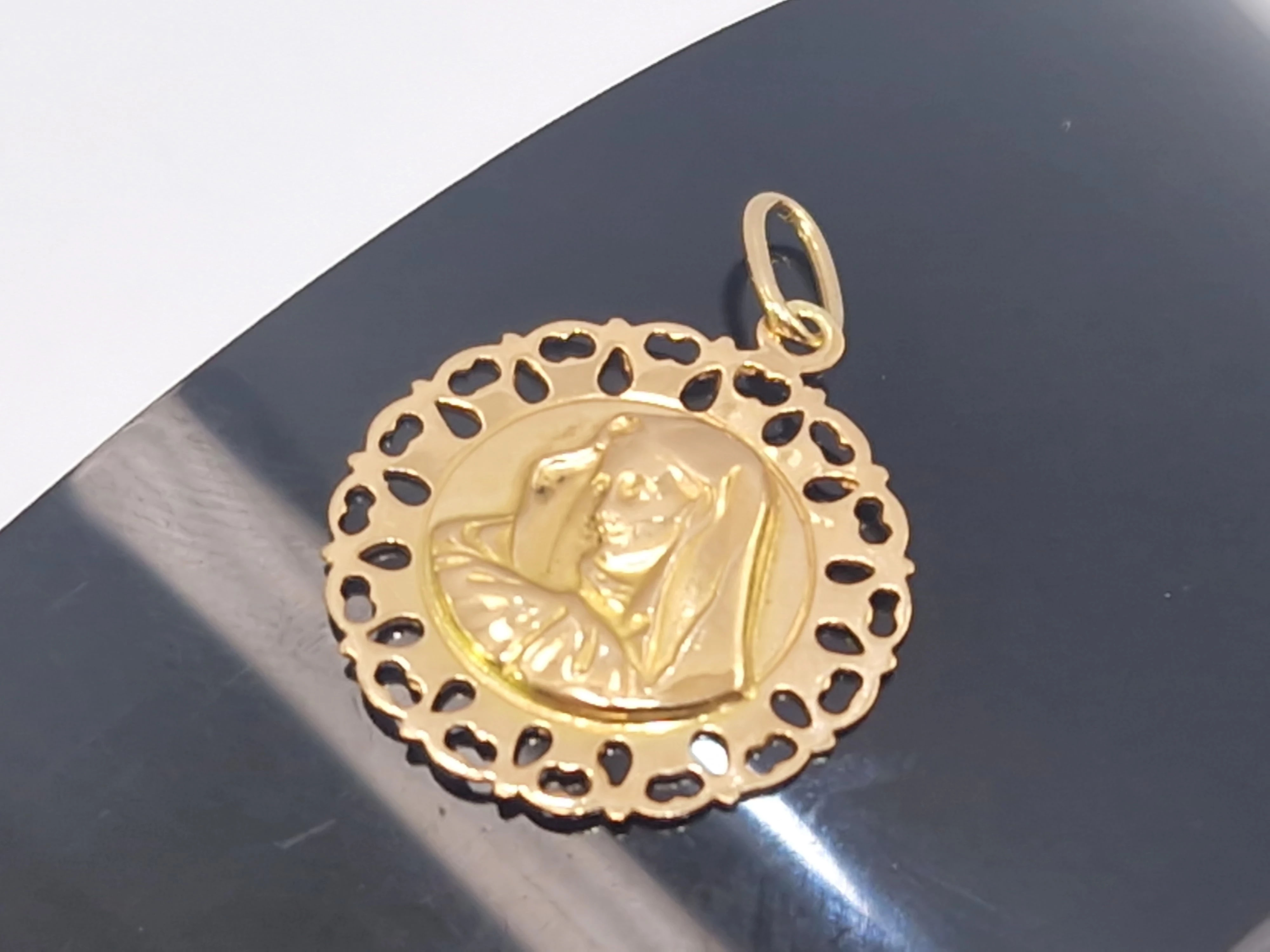 zlota-zawieszka-medalik-p750-156g-material-15835-2