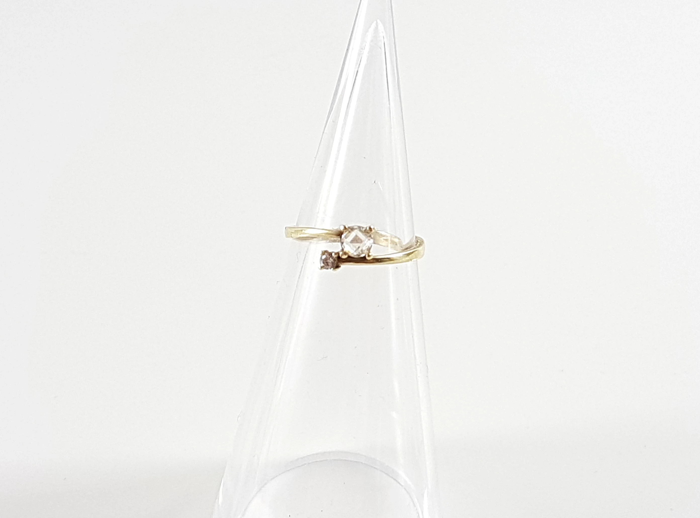 zloty-pierscionek-z-cyrkonia-333-121g-roz-12-motyw-129129-1