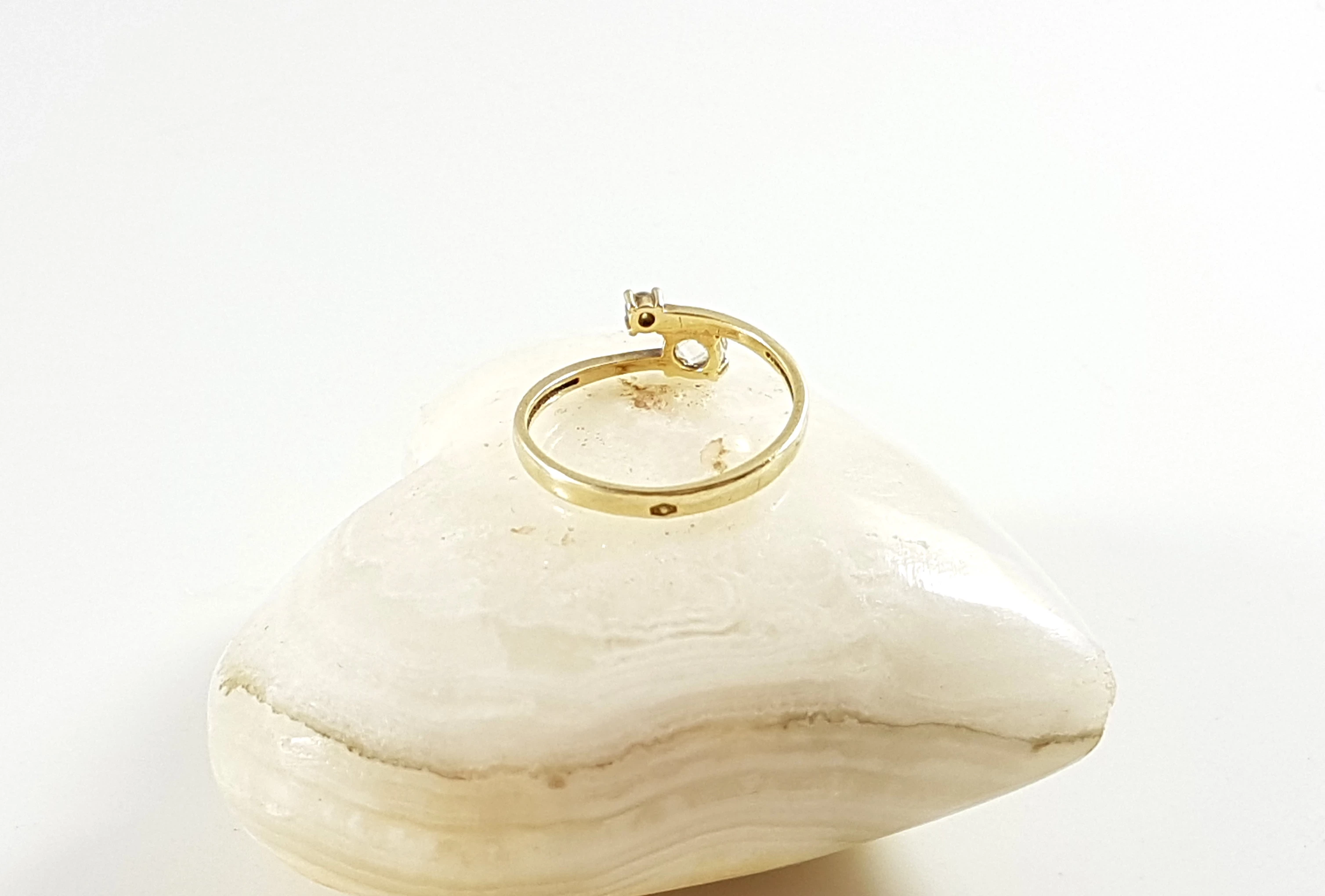 zloty-pierscionek-z-cyrkonia-333-121g-roz-12-kolor-249512-1647429