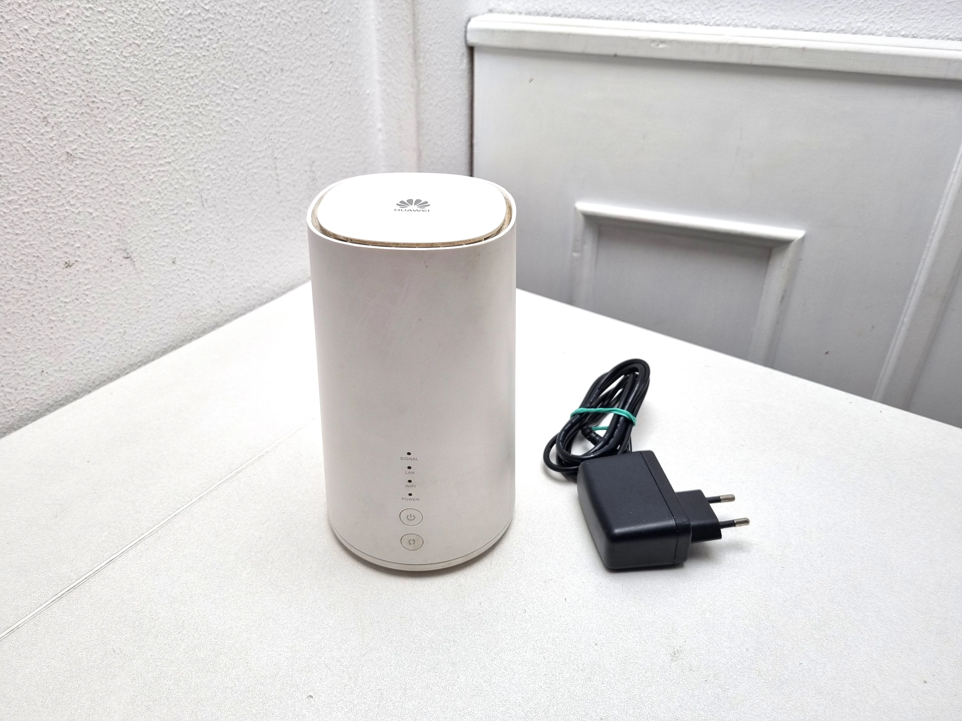 router-huawei-b528-zasilacz-ean-gtin-6974463710582