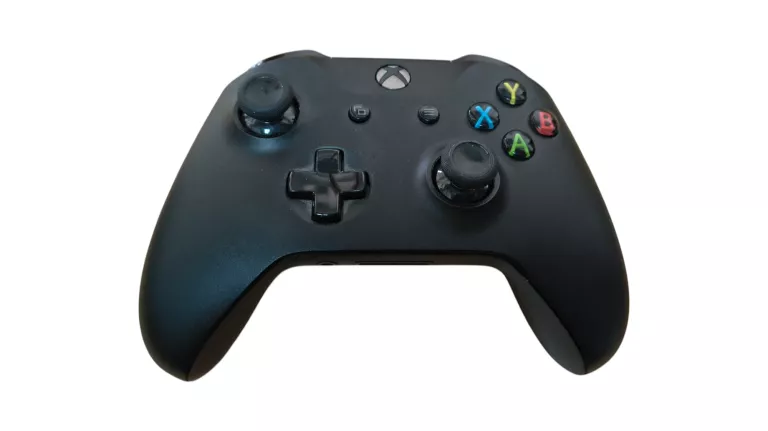 pad-kontroler-xbox-one-czarny-stan-11323-2