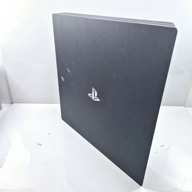 konsola-ps4-pro-1tb-pad-cuh-7016b-03-27452400-7115678-kod-producenta-cuh-7216