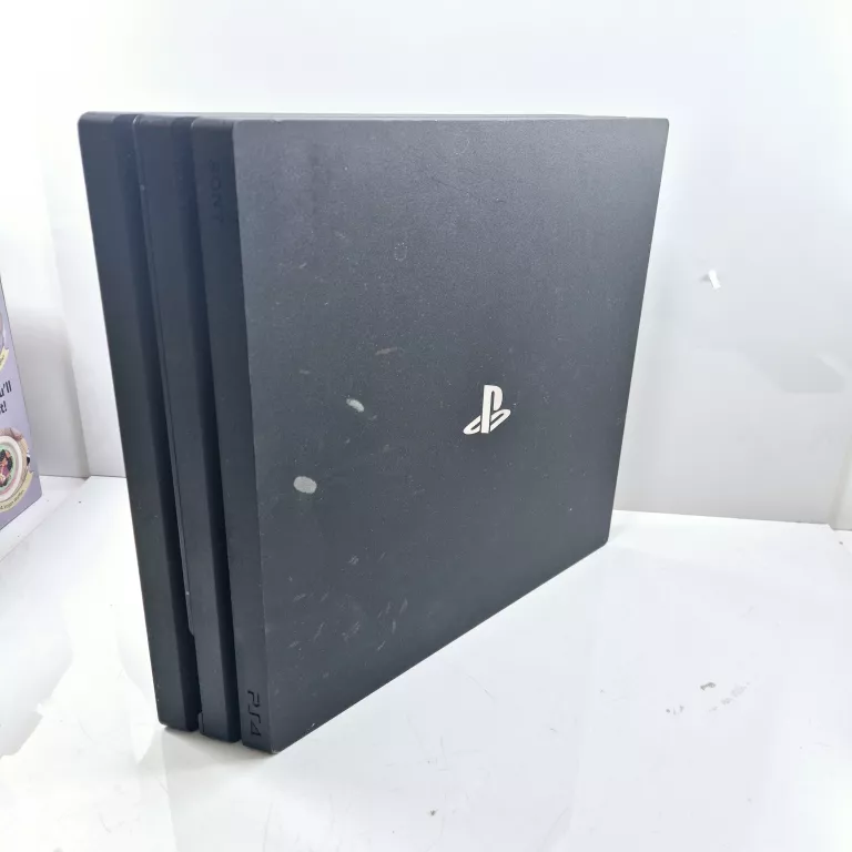 konsola-ps4-pro-1tb-pad-cuh-7016b-03-27452400-7115678-glogowska-35a-poznan-ska-x