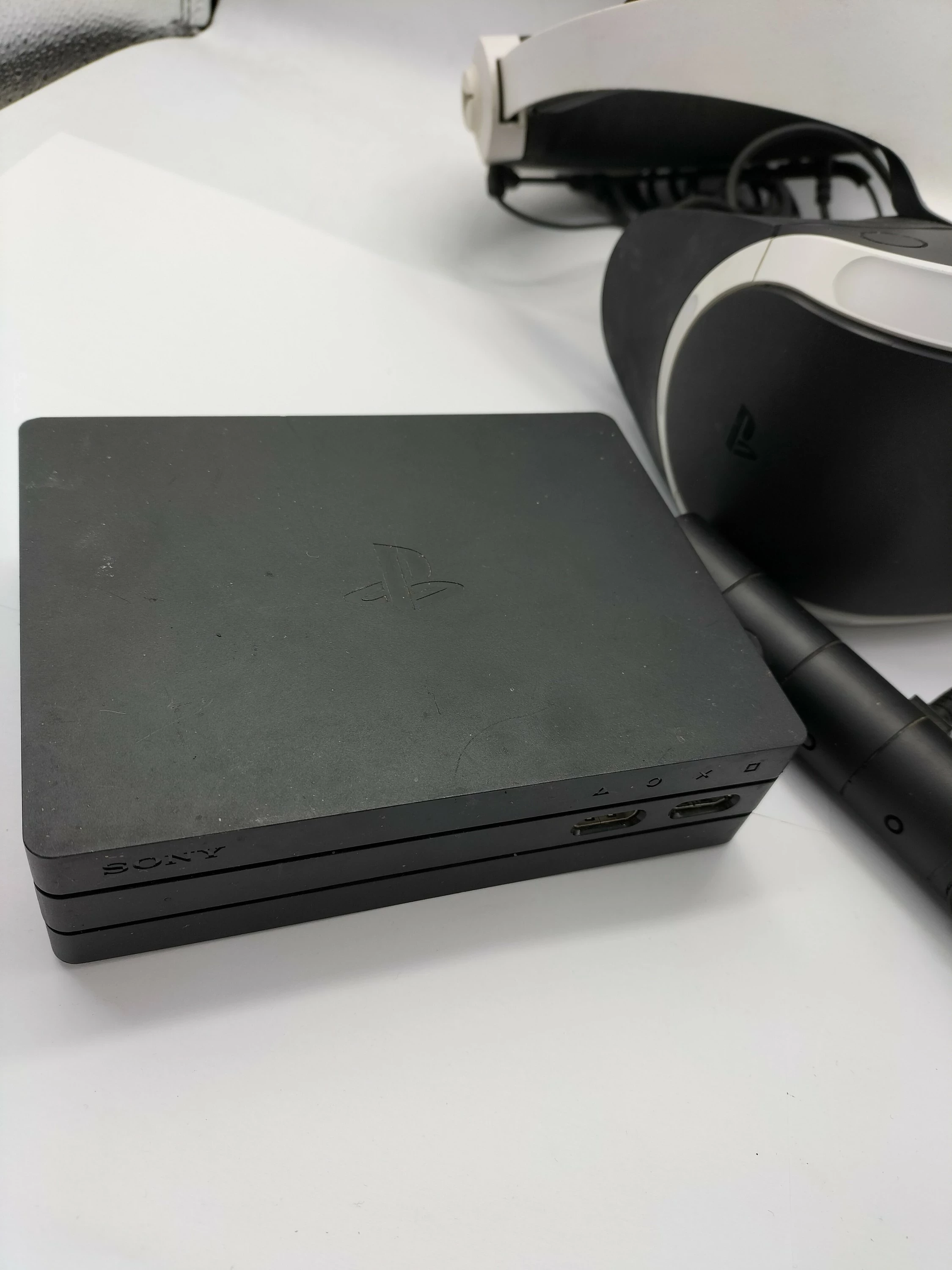 play-station-ps4-vr-cuh-zvr2-stan-11323-2