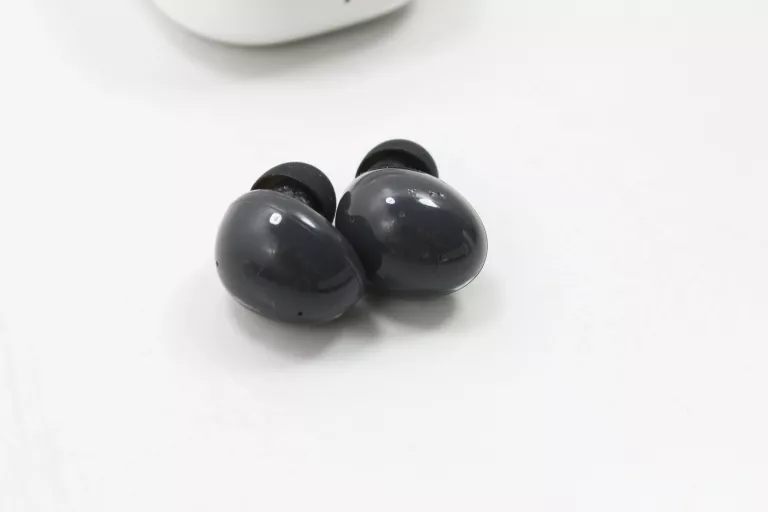 sluchawki-samsung-galaxy-buds2-sm-r177-kolor-dominujacy-129357-3