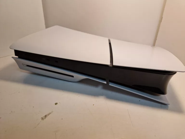 konsola-ps5-slim-z-napedem-dwa-pady-dwie-gry-waga-produktu-z-opakowaniem-jednostkowym-4250