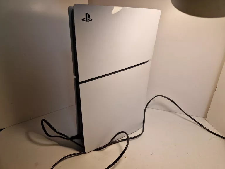 konsola-ps5-slim-z-napedem-dwa-pady-dwie-gry-ean-gtin-711719581758