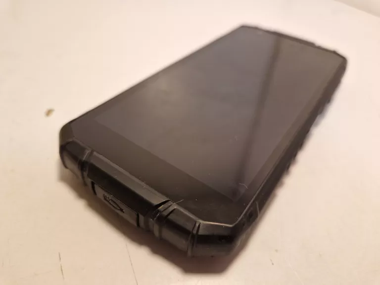 telefon-dodgee-s41-plus-komplet-przekatna-ekranu-550