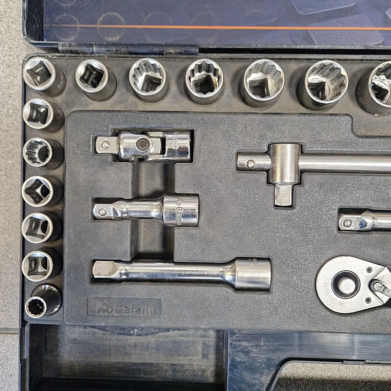 garant-zestaw-kluczy-nasadowych-12-czterokatnych-23-el-ean-gtin-4062406061333