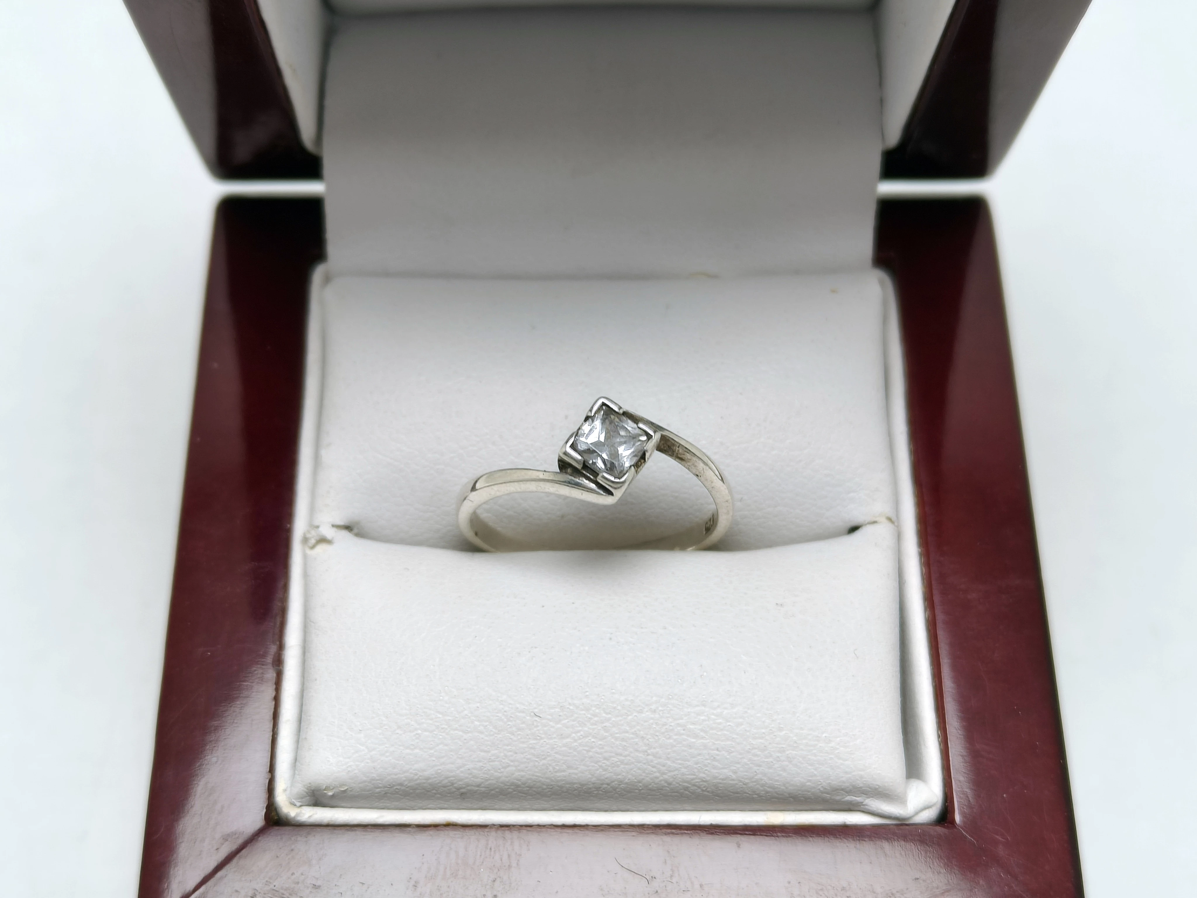 srebro-wyrob-jubilerski-uzywany-pierscionek-stan-11323-2