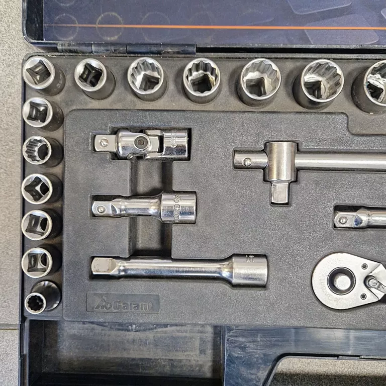 garant-zestaw-kluczy-nasadowych-12-czterokatnych-23-el-ean-gtin-4062406061333