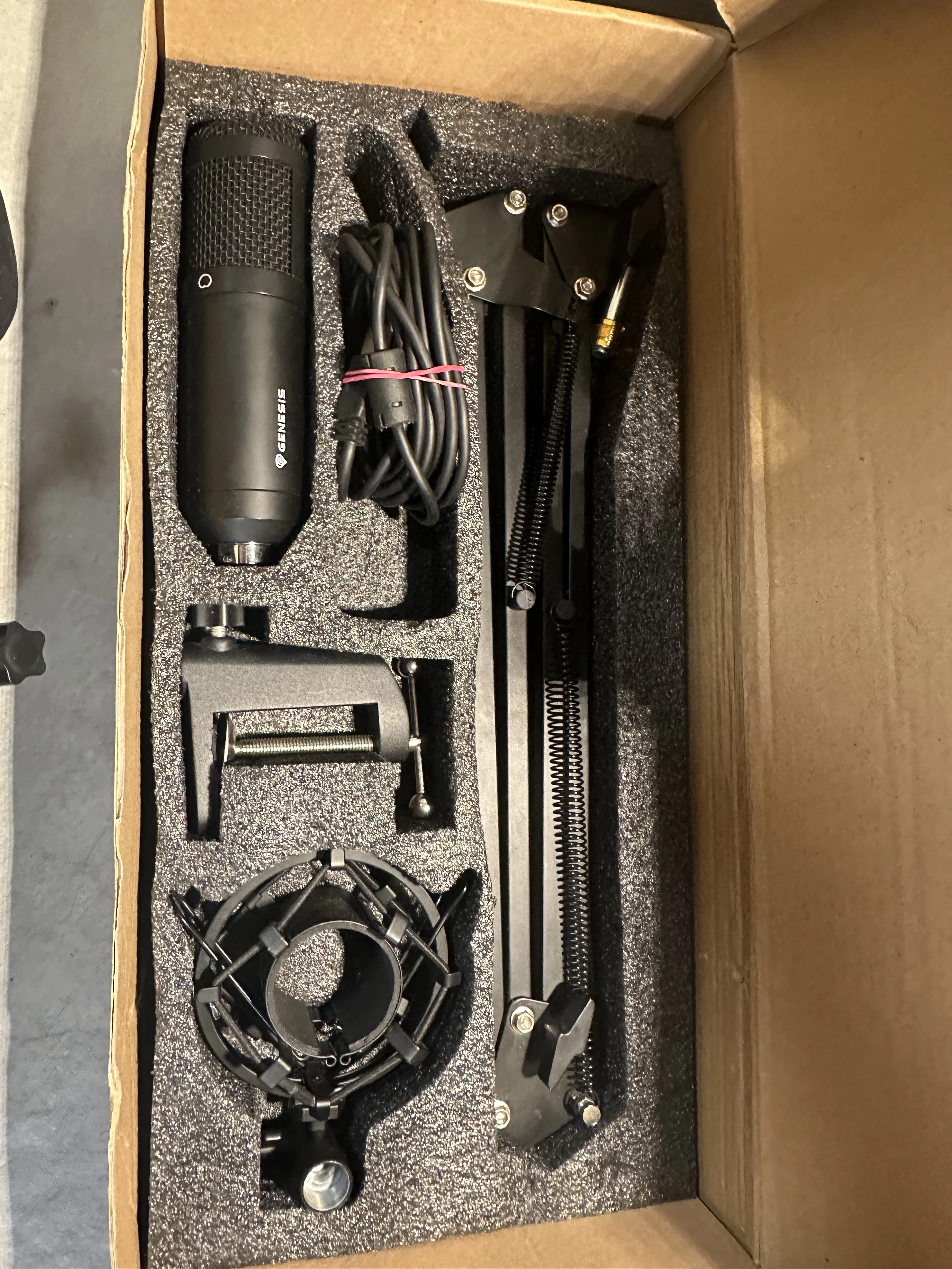 mikrofon-genesis-radium-400-model-m8zudv-nxewd