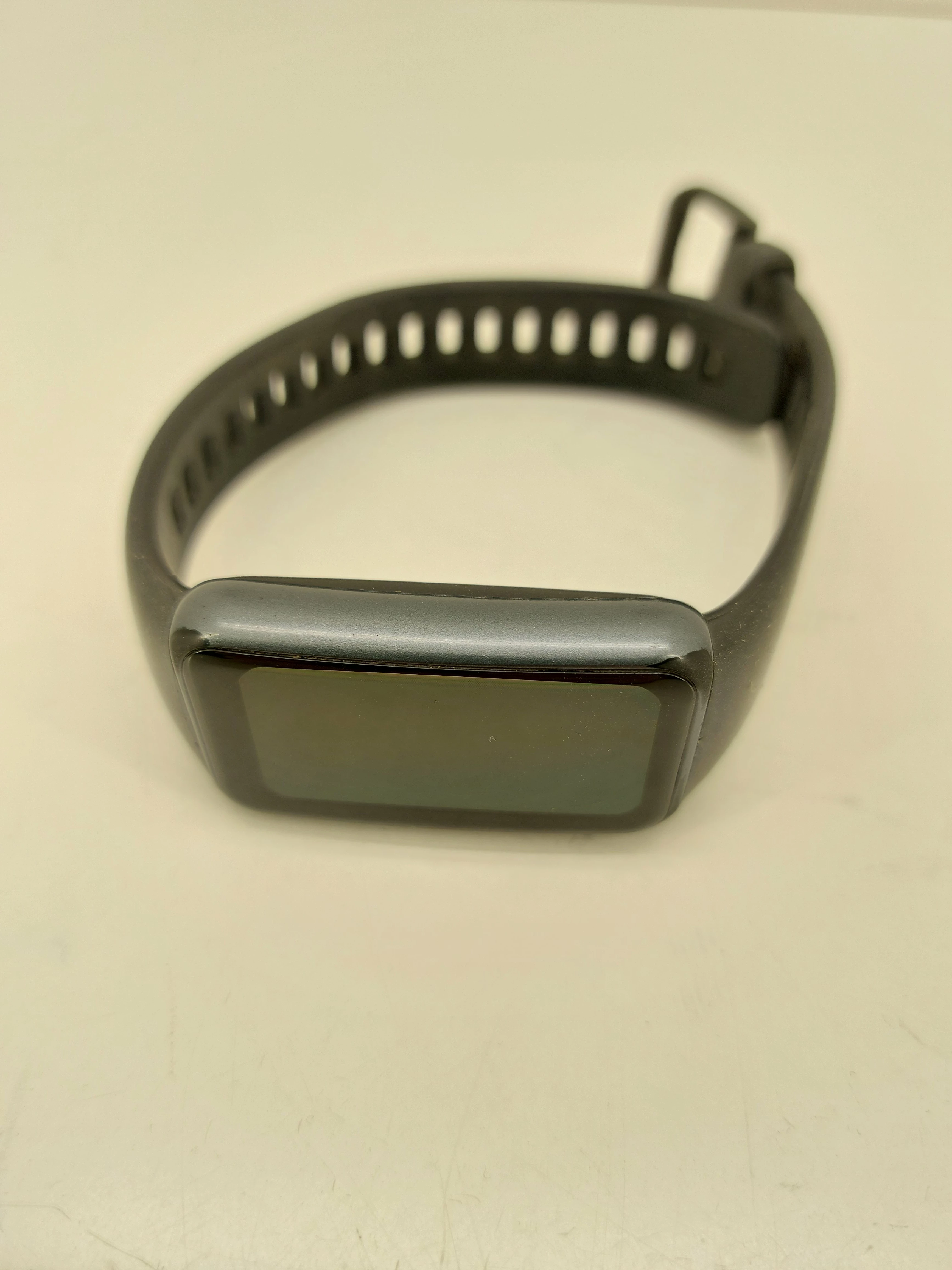 smartband-huawei-band-6-czarny-rodzaj-231461-360437