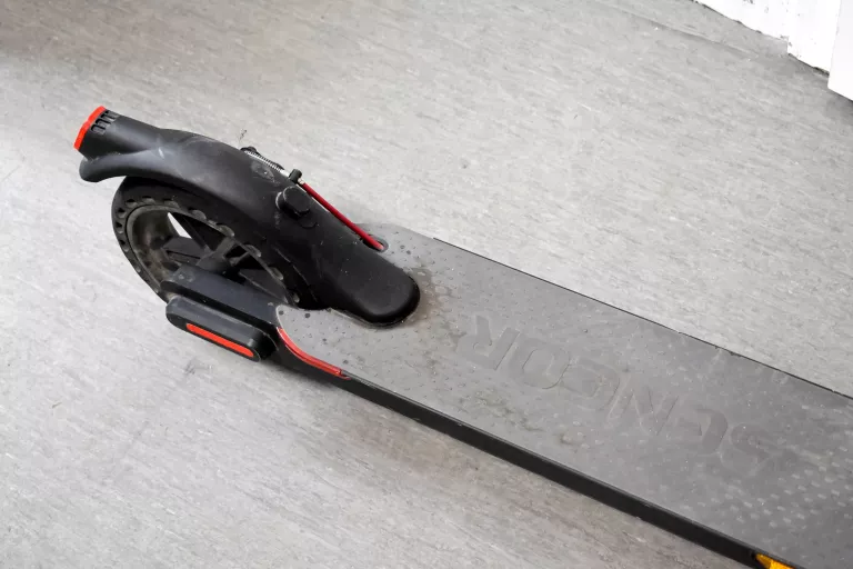 hulajnoga-elektryczna-sencor-scooter-one-2020-350w-kod-producenta-scooter-one-s20