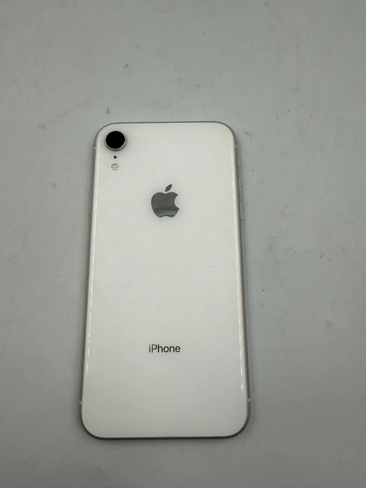 telefon-iphone-xr-sam-bat80-typ-202685-212929