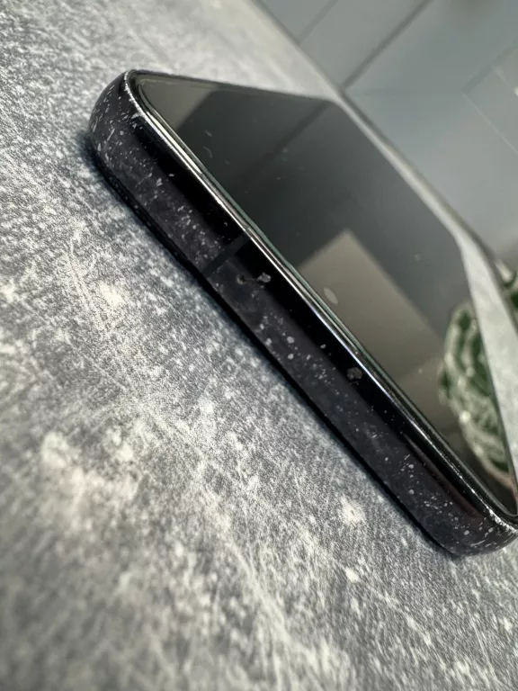 telefon-samsung-galaxy-s22-sam-8128-gb-przekatna-ekranu-610