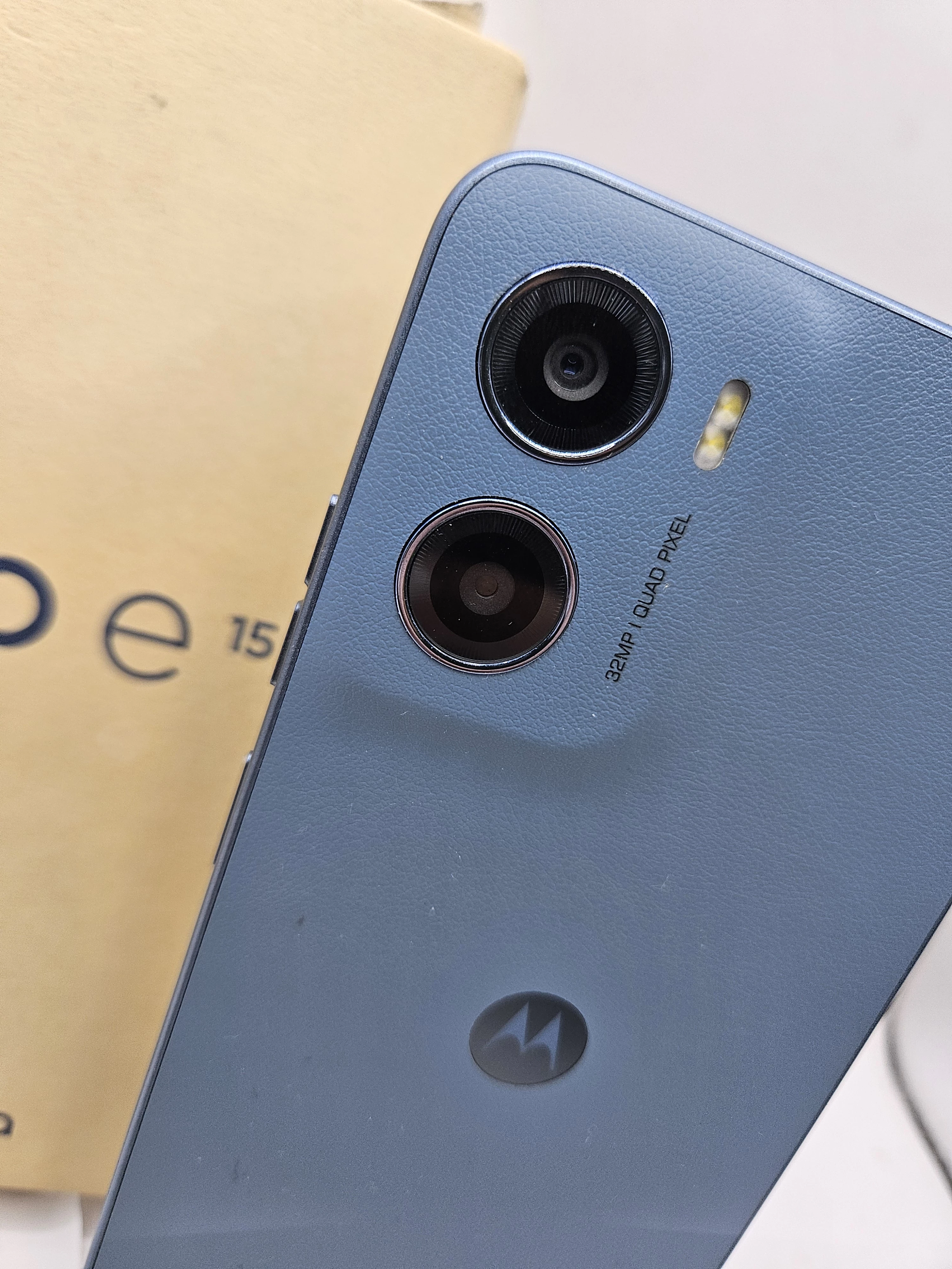 telefon-motorola-e15-264-gb-pud-para-gon-przekatna-ekranu-667