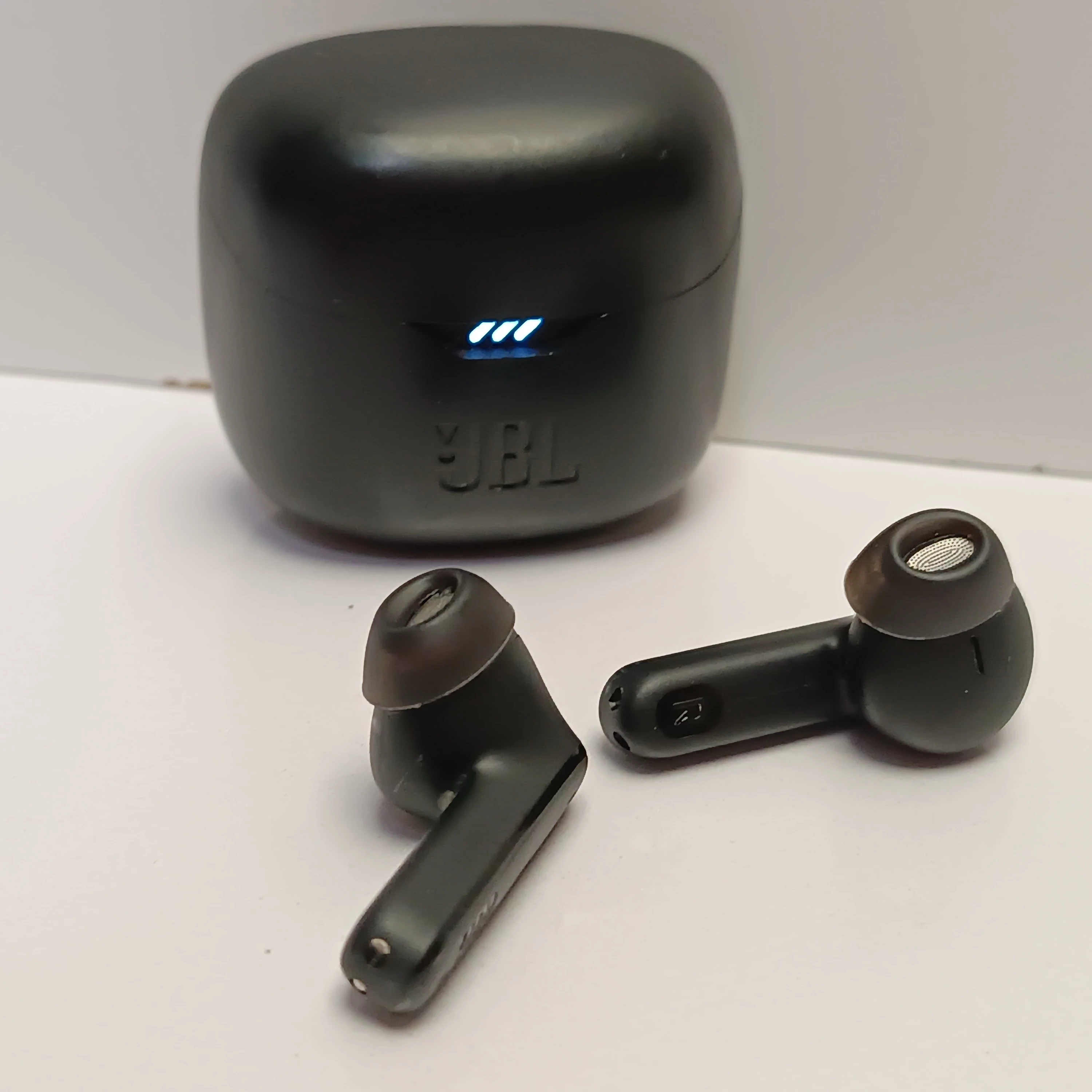 sluchawki-jbl-tune-flex-transmisja-sygnalu-203713-217785